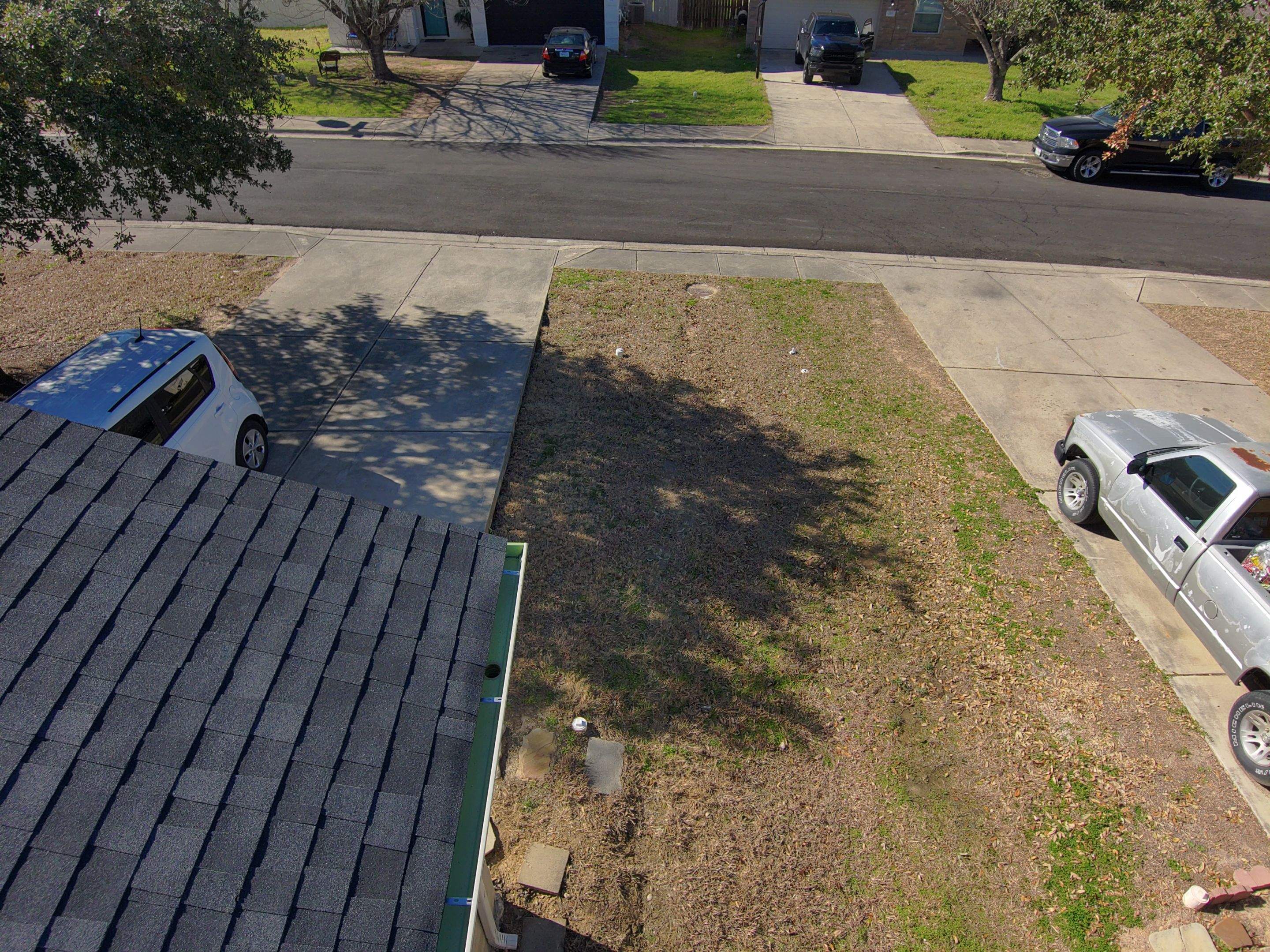 Onyx Black - Owens Corning TruDefinition Duration by RoofsOnly.com