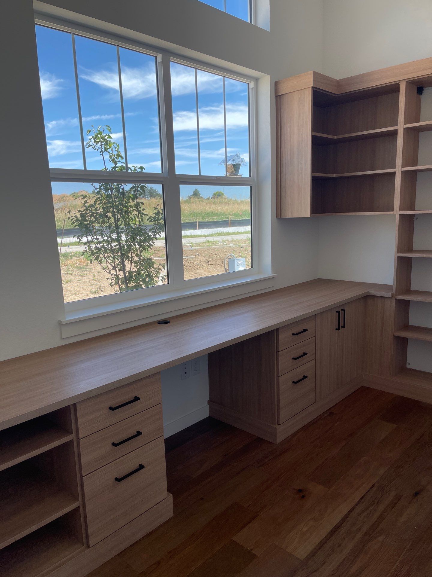 Spare Room converted to Gaming Office by Concept 32, Inc.