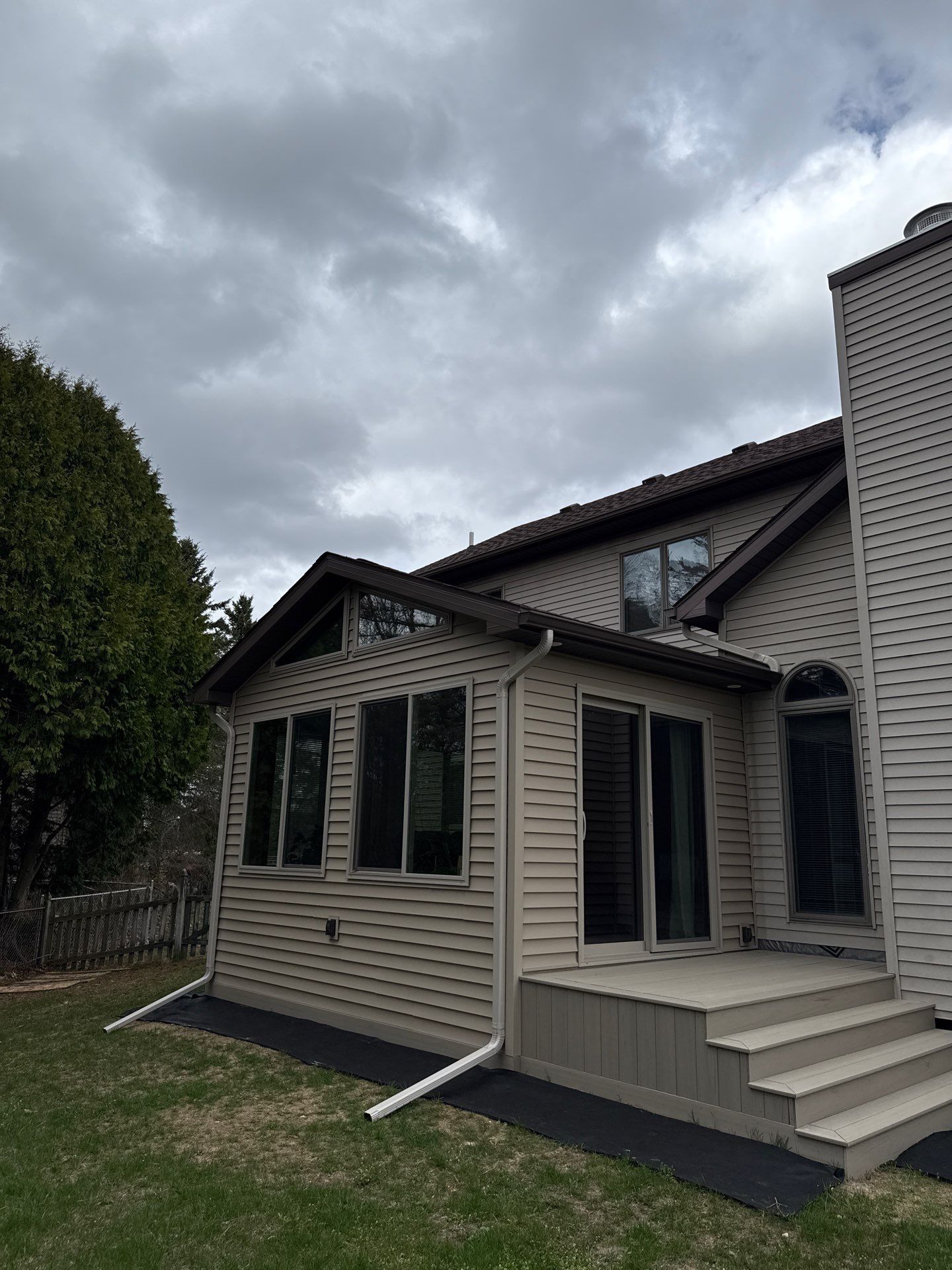 Haslett by Sunrise Seamless