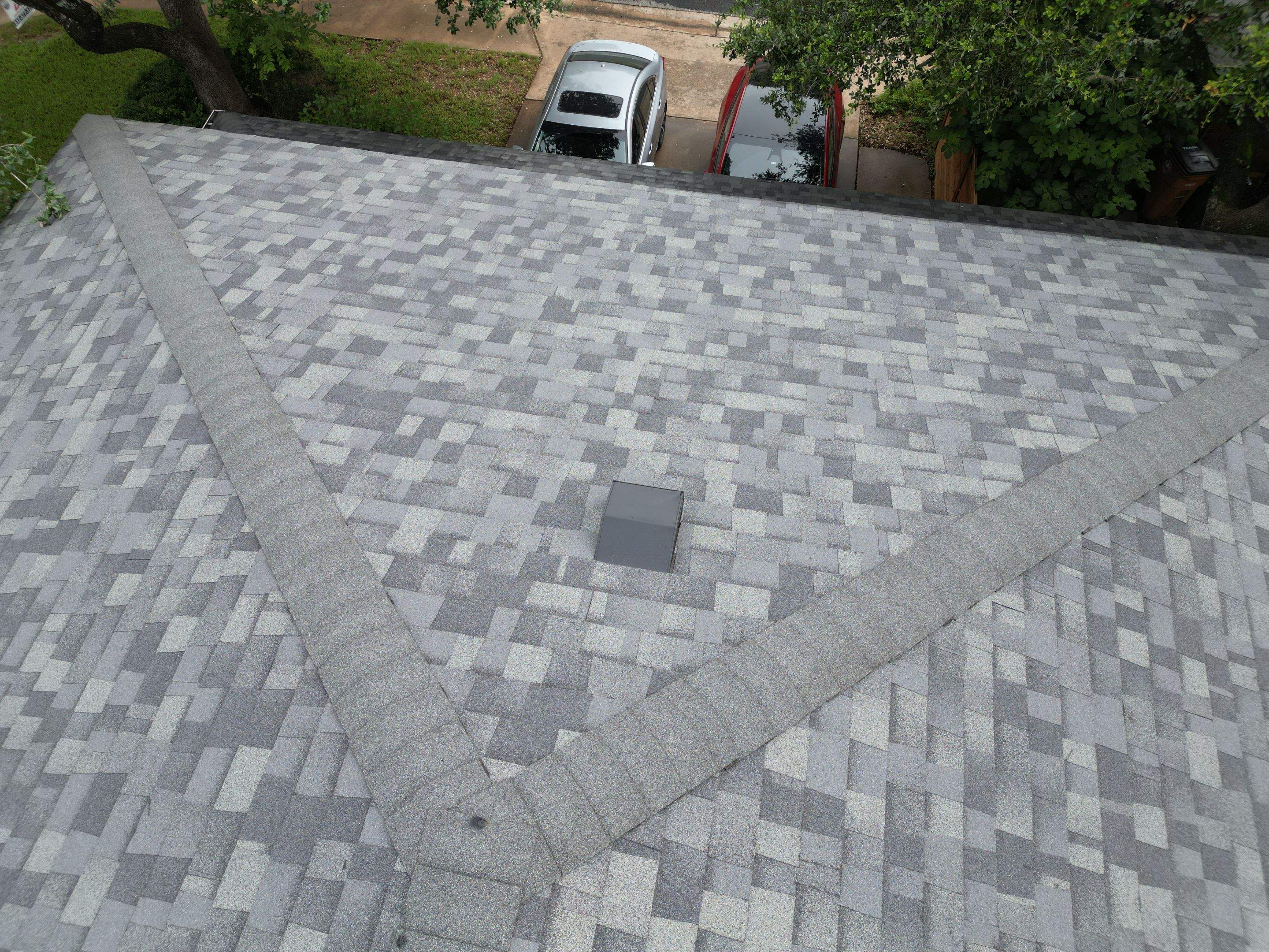 Estate Gray - Owens Corning TruDefinition Duration by RoofsOnly.com