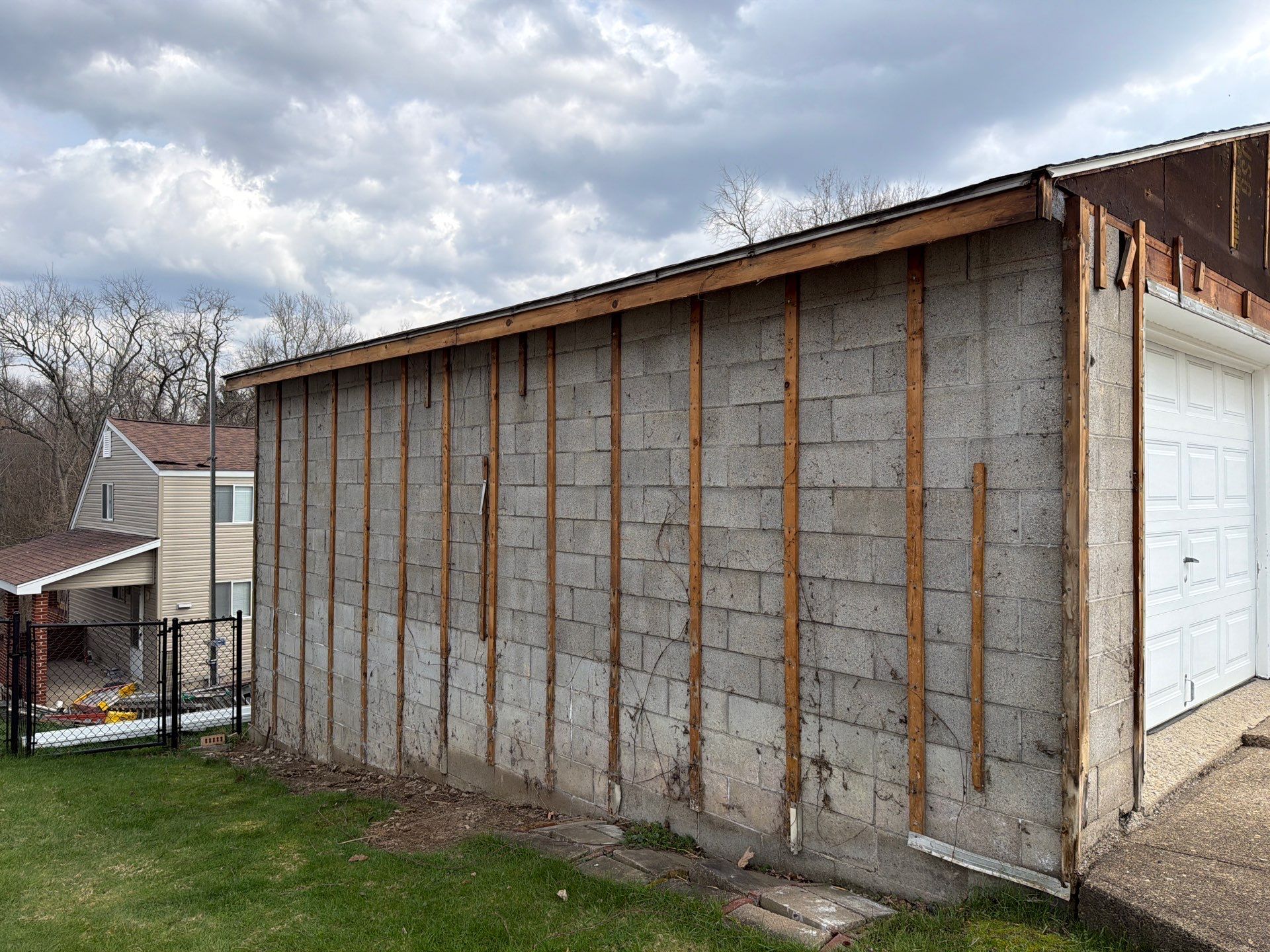 Full Ovation Home & Garage in Pebblestone Clay by Ideal Siding Pittsburgh