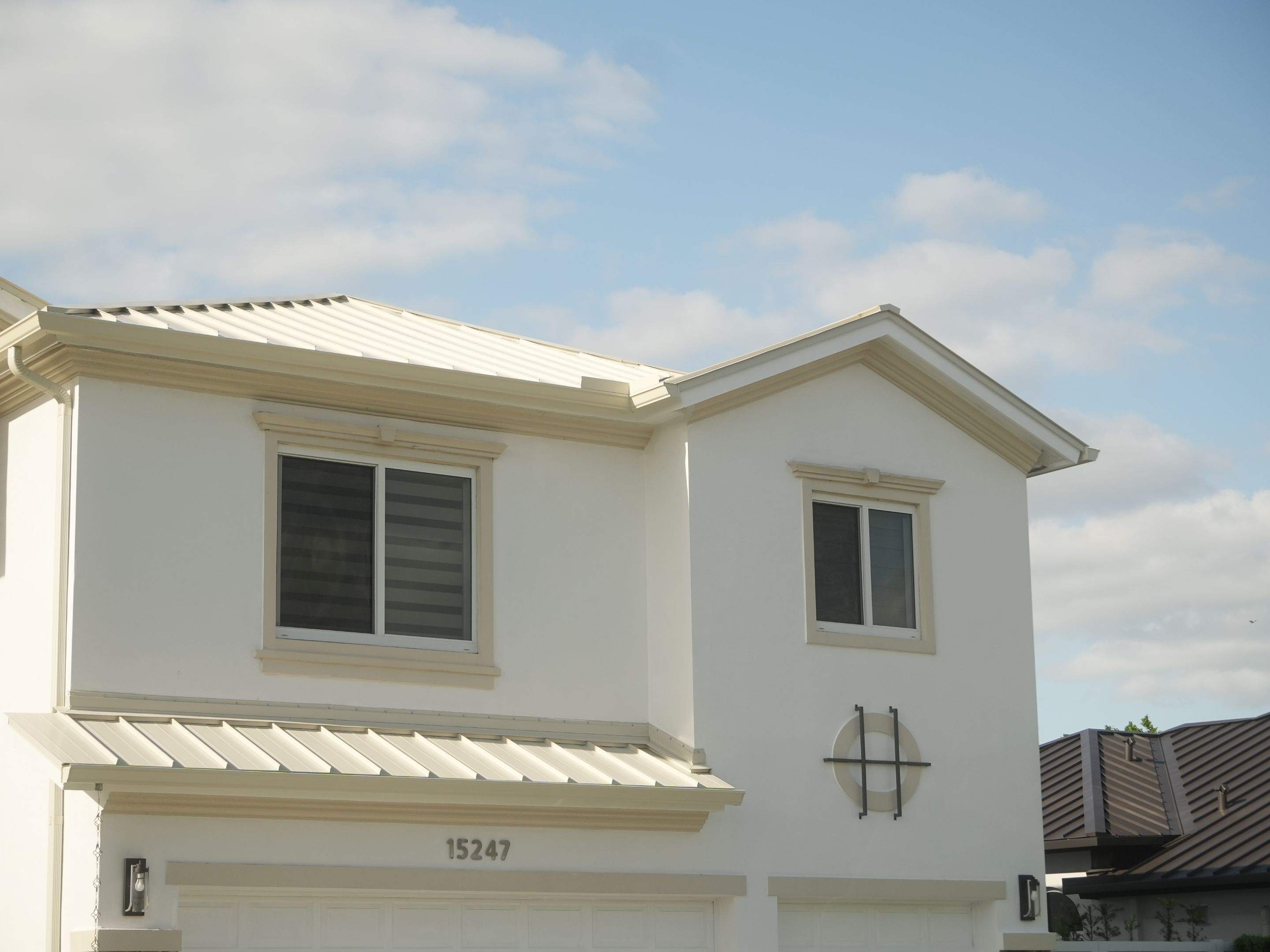 Metal Roof - Galvalume - Almond by Istueta Roofing