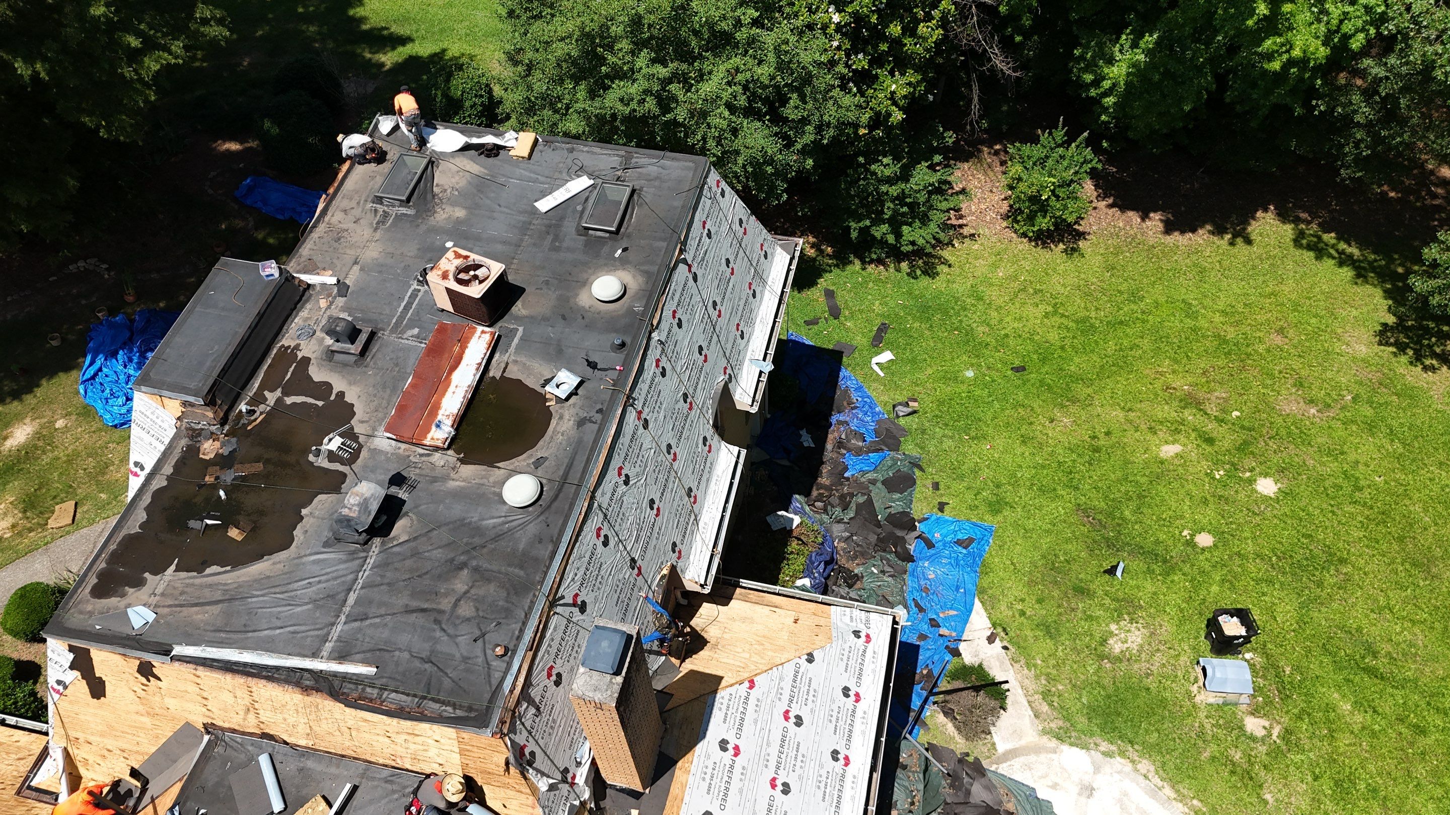 Commercial Flat Top Roof by Roof Bullies