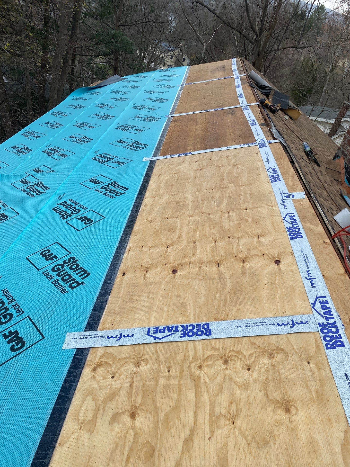 DiGiorgi creates a beautiful roof using GAF products in New Fairfield, CT by DiGiorgi Roofing and Siding Inc