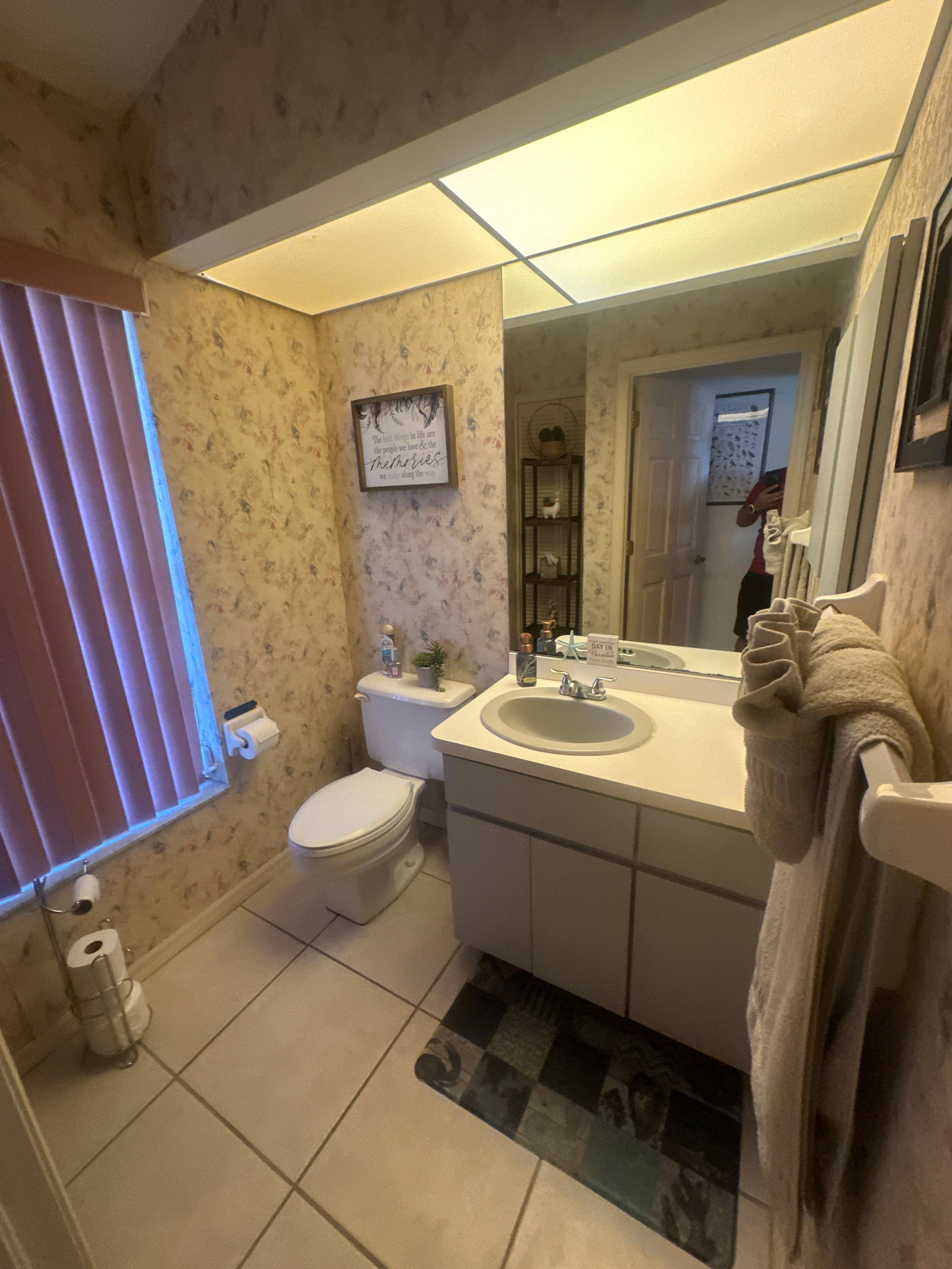 Lenny Van Denhandel - Interior by Fresh Coat Painters