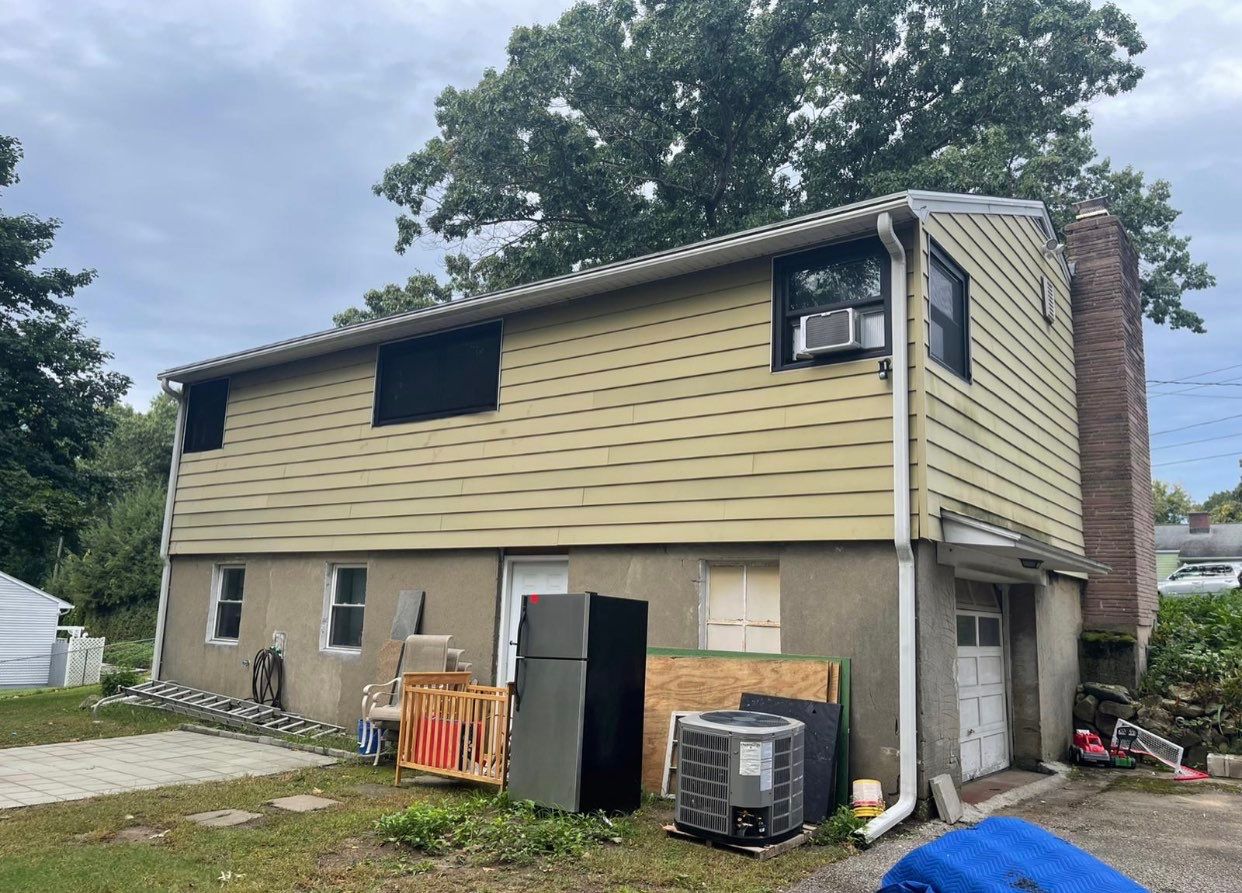 Siding Installation using Certainteed monogram charcoal gray Owens Corning Onyx Black by A Plus Exterior