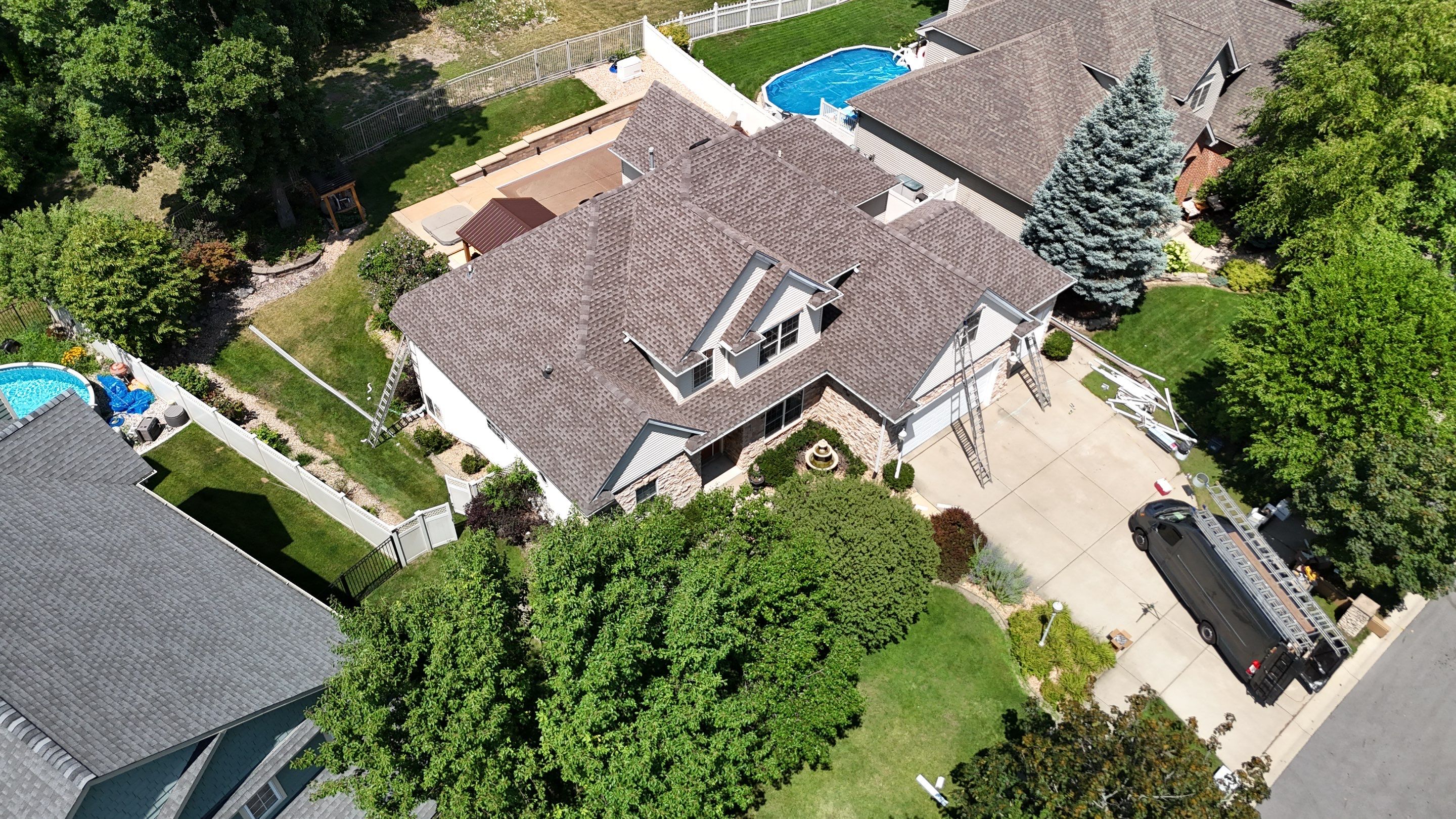 Roofing using GAF Weathered Wood by Optimal Home Improvement 