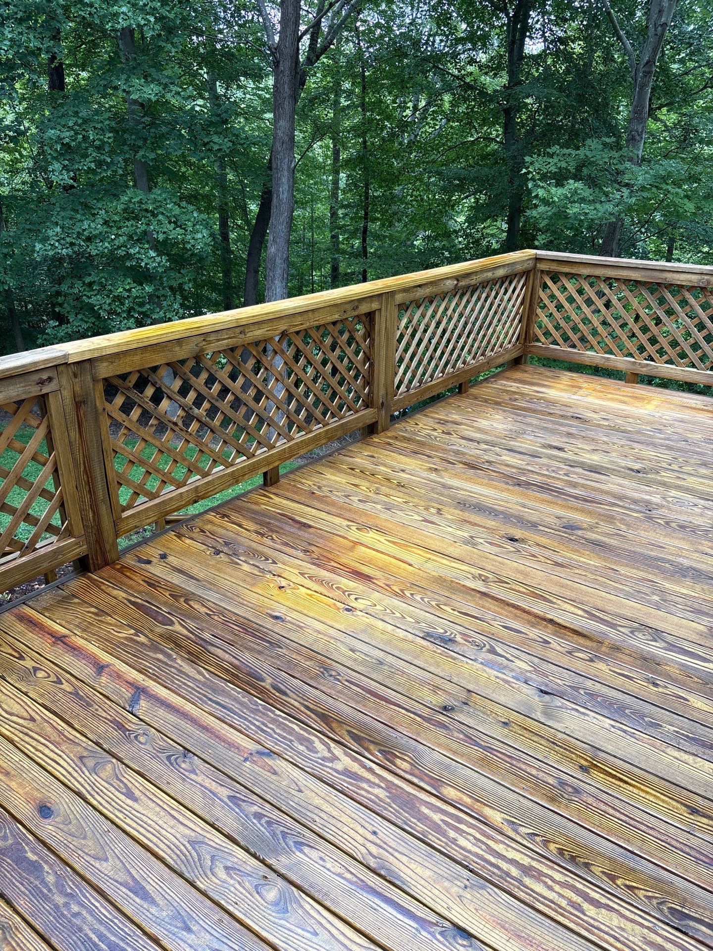 Wood Deck using Wood Stain by DuraSeal