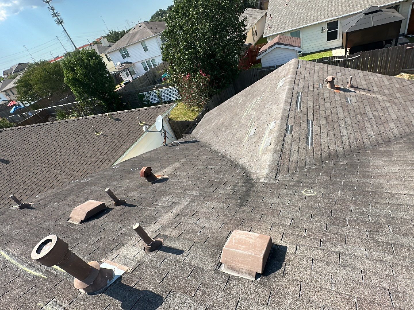 Residential Roofing Installation using Owen's Corning Duration (Lifetime) Shingles by Roof Repair Company