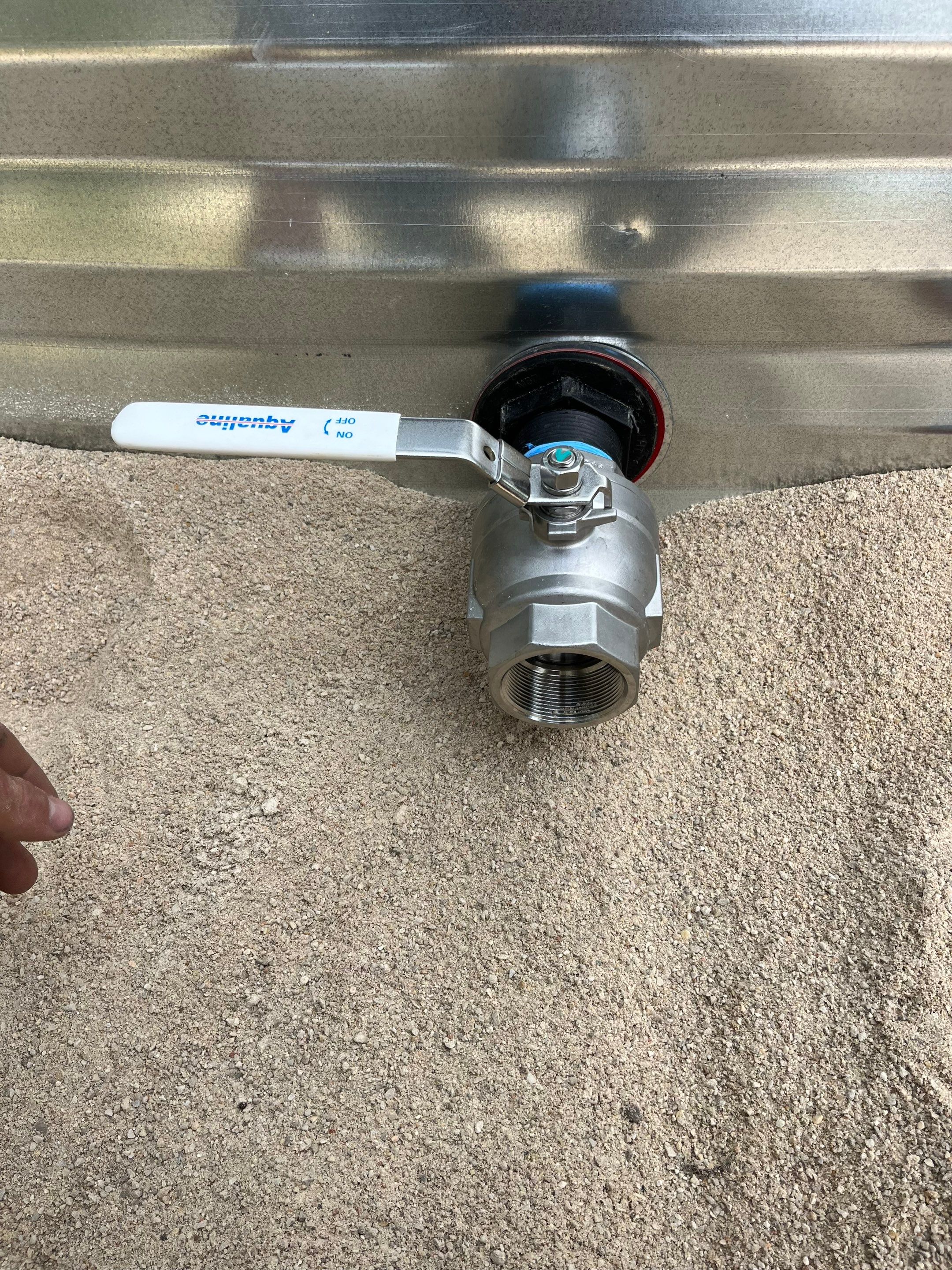 31K Dome - Silver using Aqualine Tank by Hill Country Rain Water