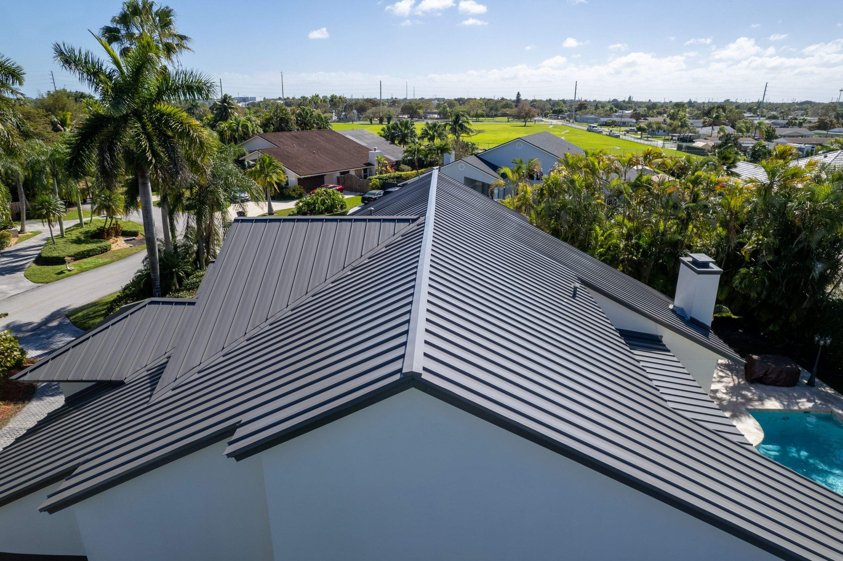 Metal Roof - Galvalume - Charcoal by Istueta Roofing