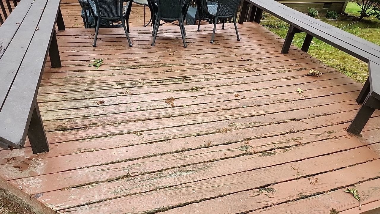 House Wash using cleaner by Power Wash Masters LLC