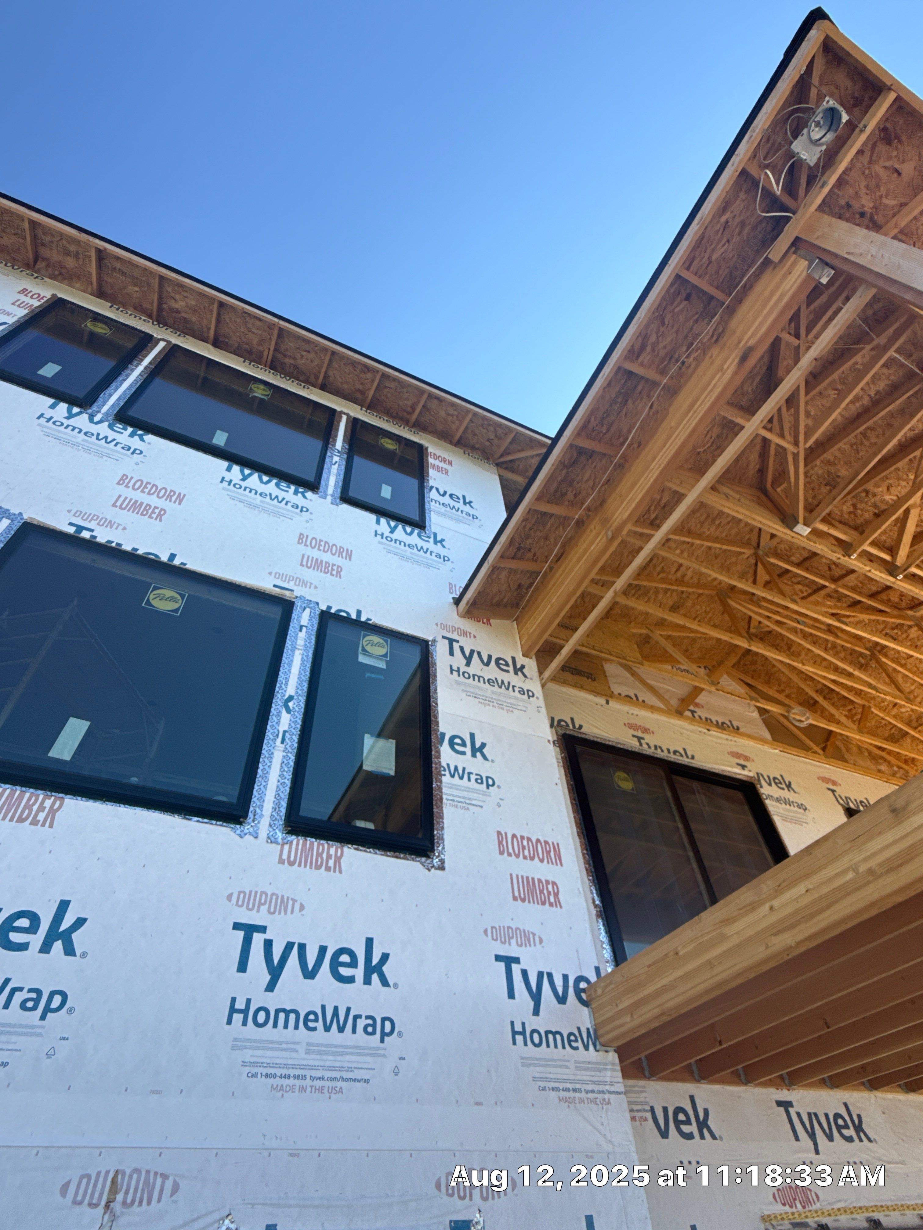 New Construction LP Smartside by Plankwalker Siding & Roofing