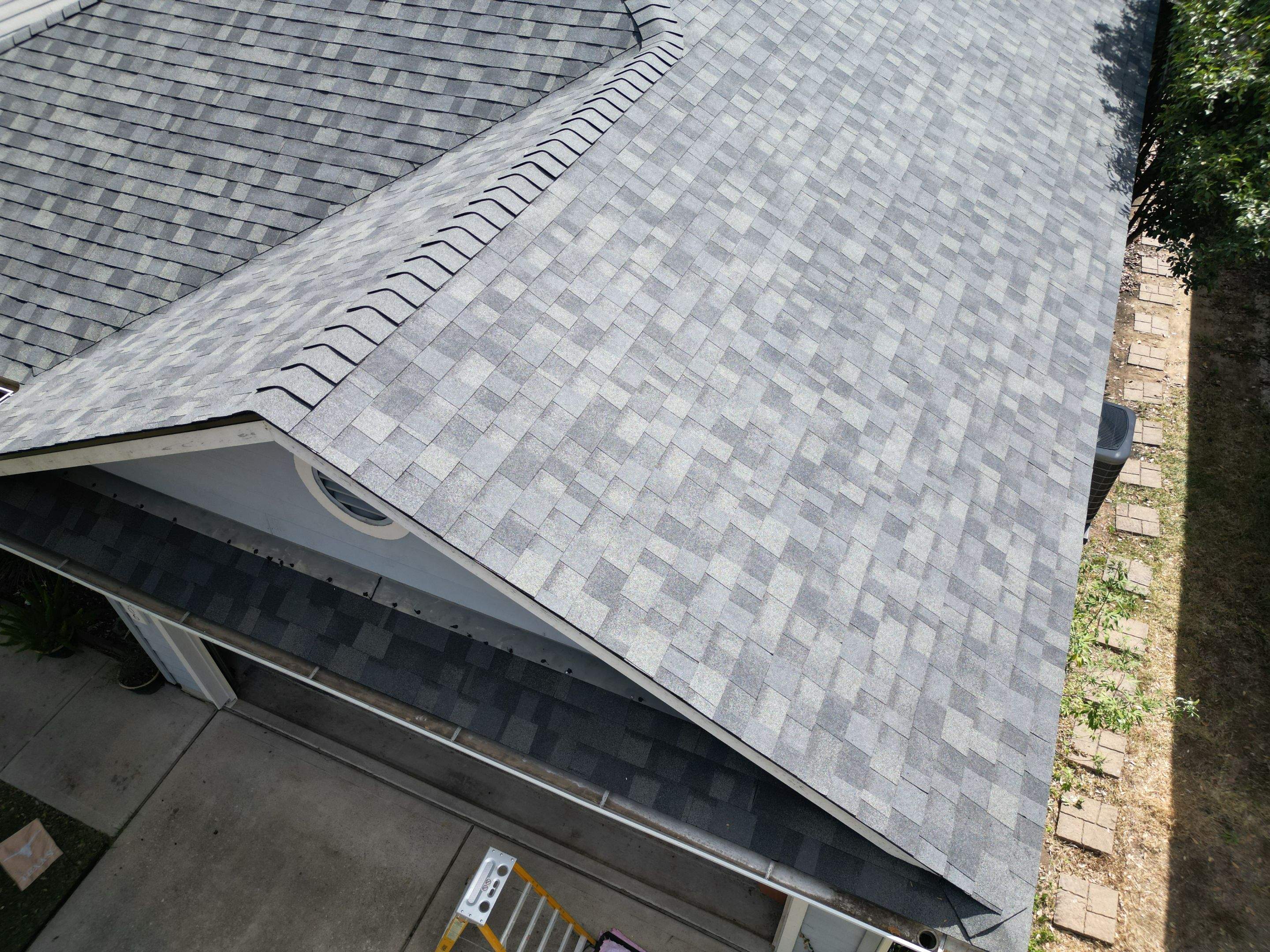 Estate Gray - Owens Corning TruDefinition Duration by RoofsOnly.com
