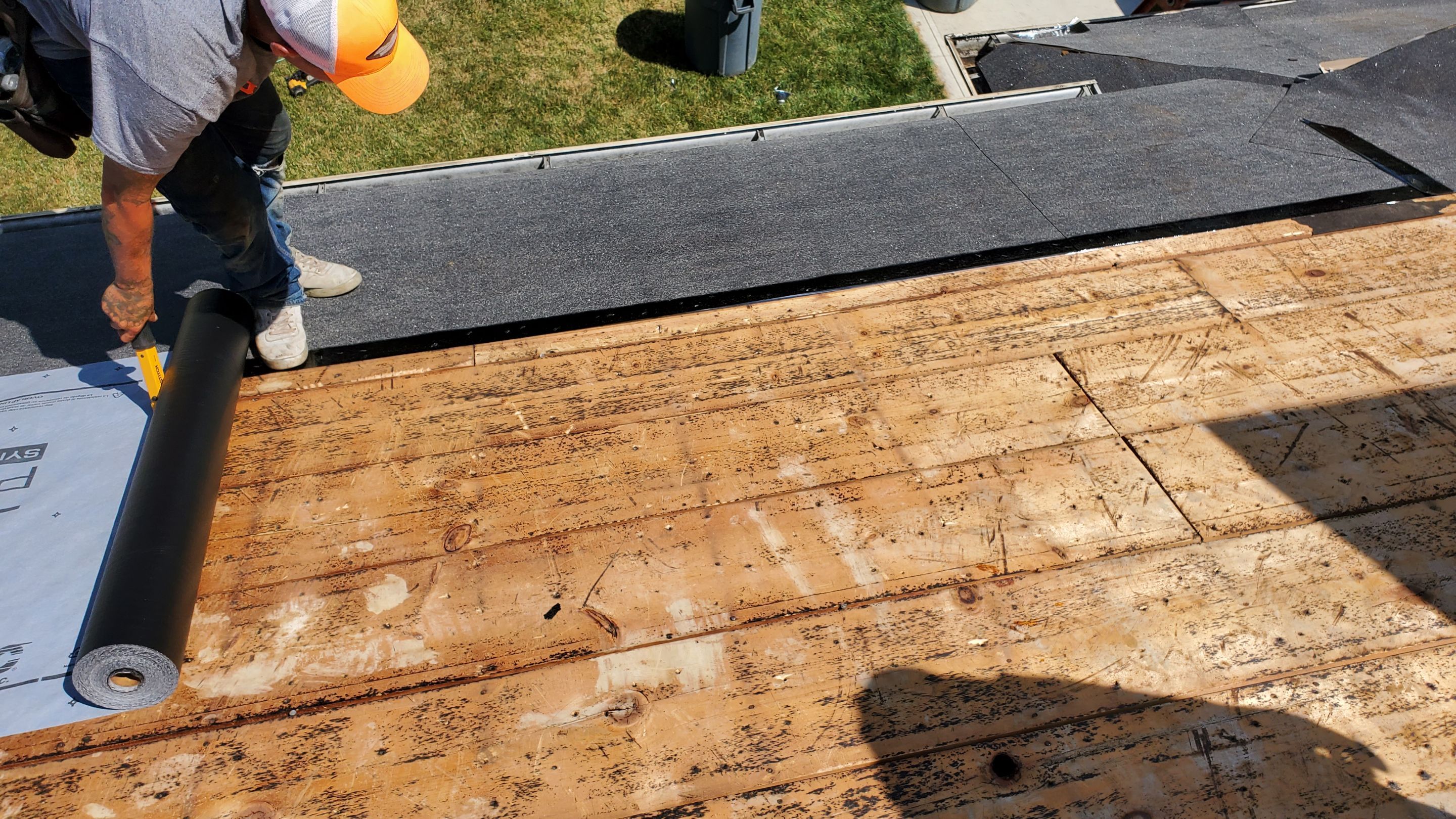 Residential Roofing Installation using Ownens Corning Duration Brownwood by Absolute Roofing and Construction