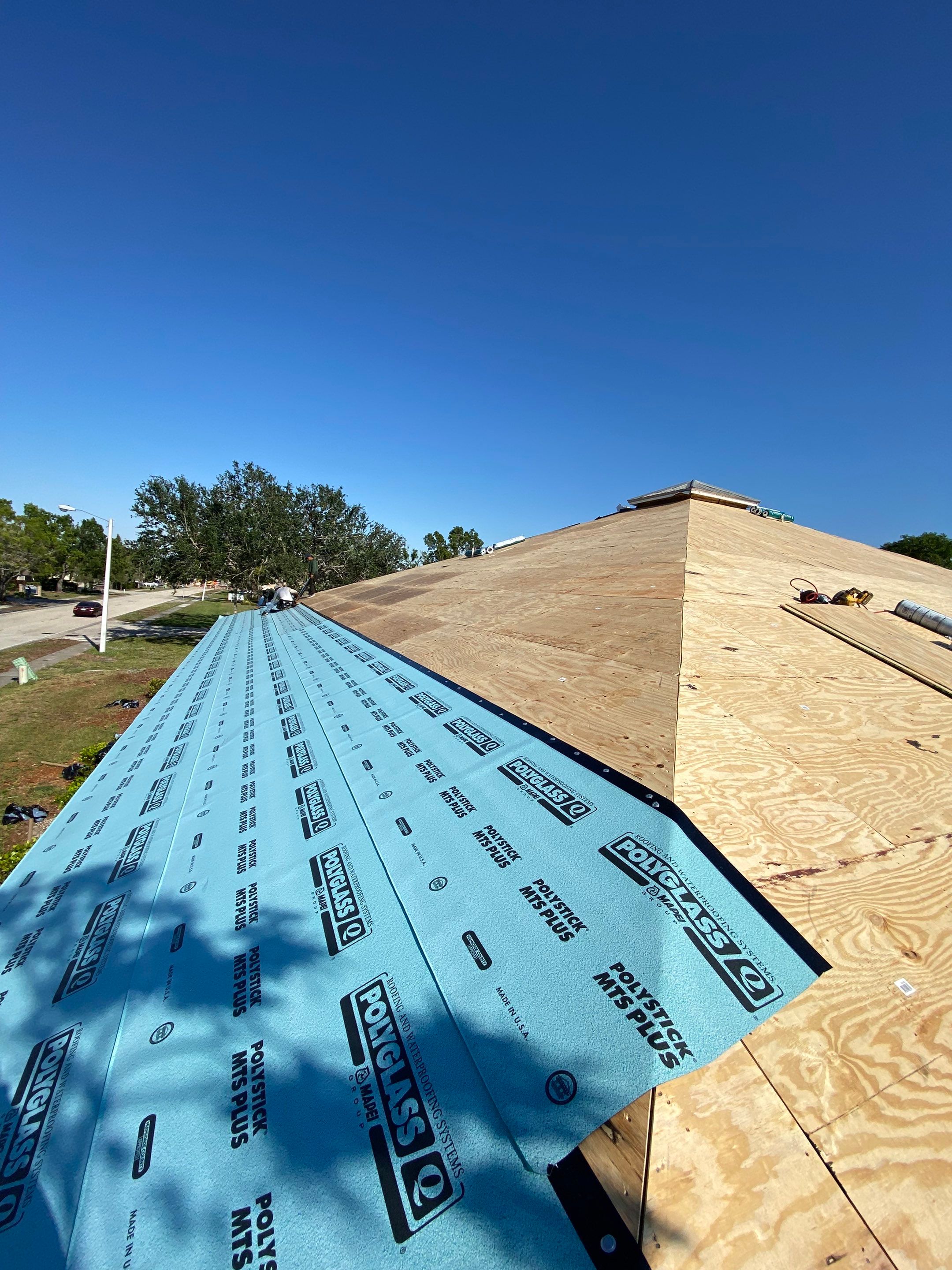 Commercial Standing Seam Metal Replacement in Fort Myers, FL by International Roofing