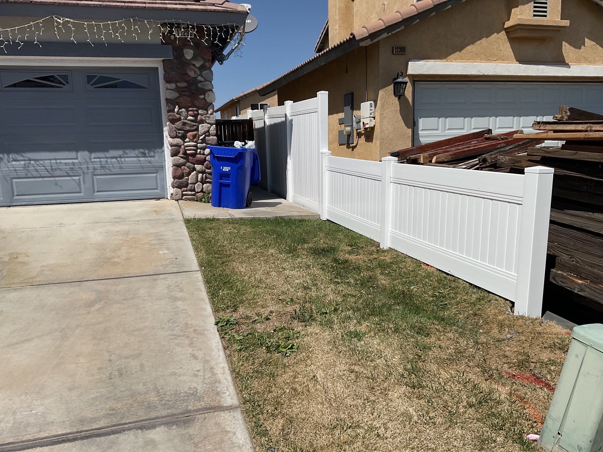 Fence Installation using Vinyl by Fence Guys Inc. 