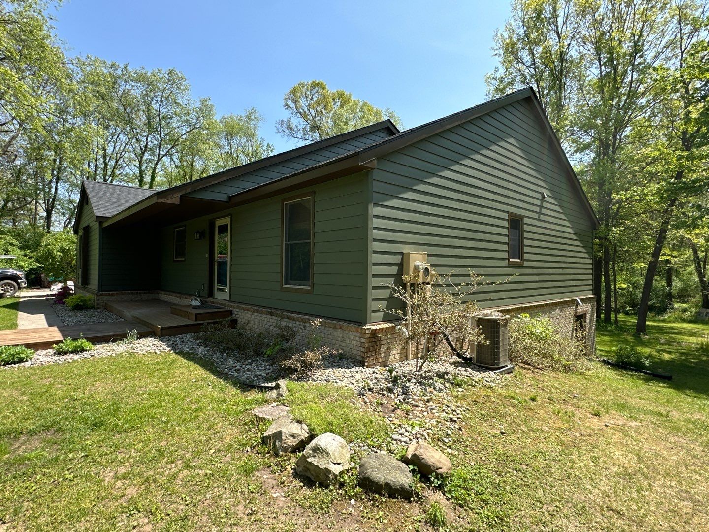 Siding Replacement using Alside S7 Cedar Mill Grain Composite by 180 Contractors