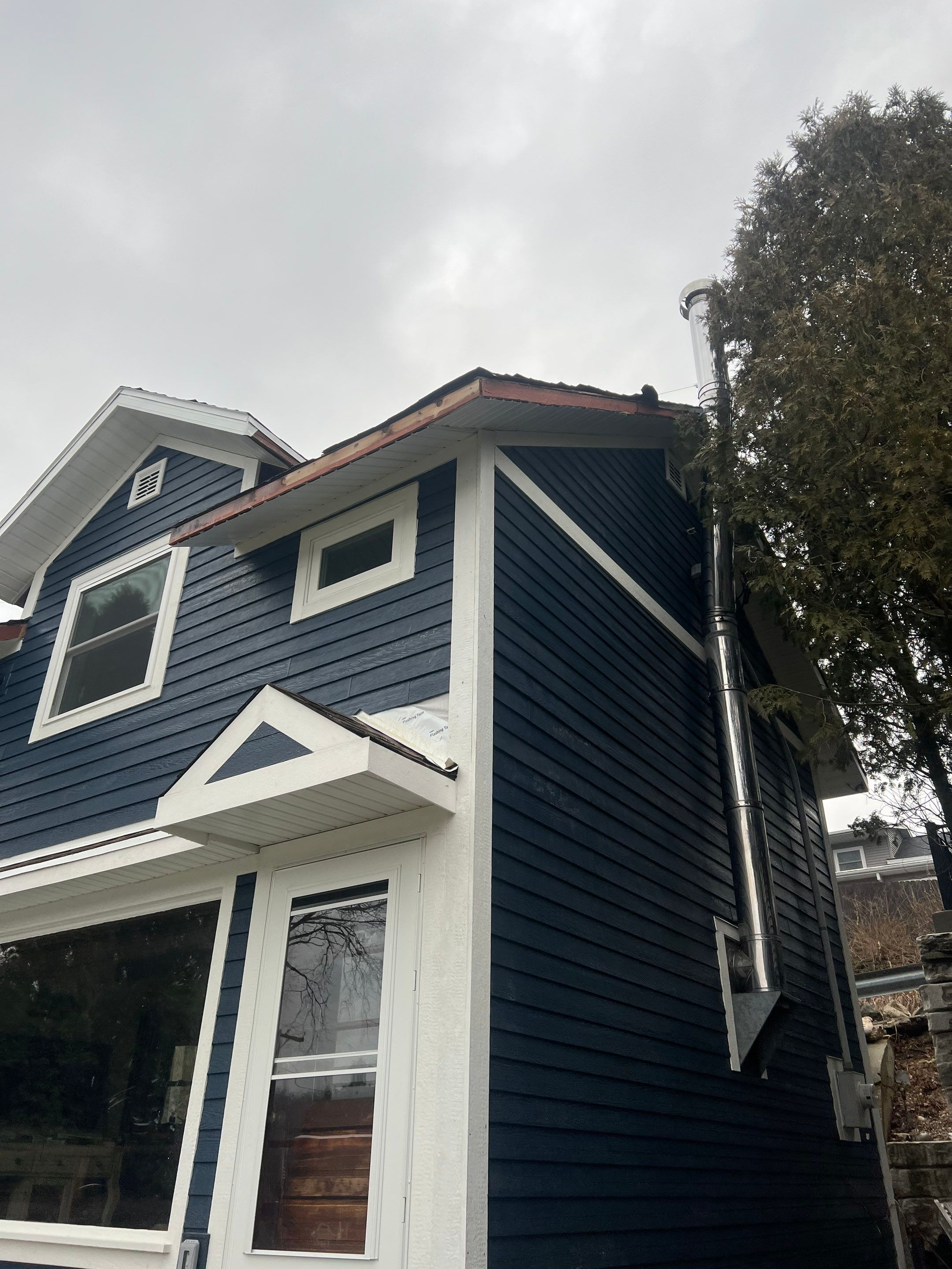 Siding and Window Replacement in Plymouth, WI by Gellings Roofing & Siding