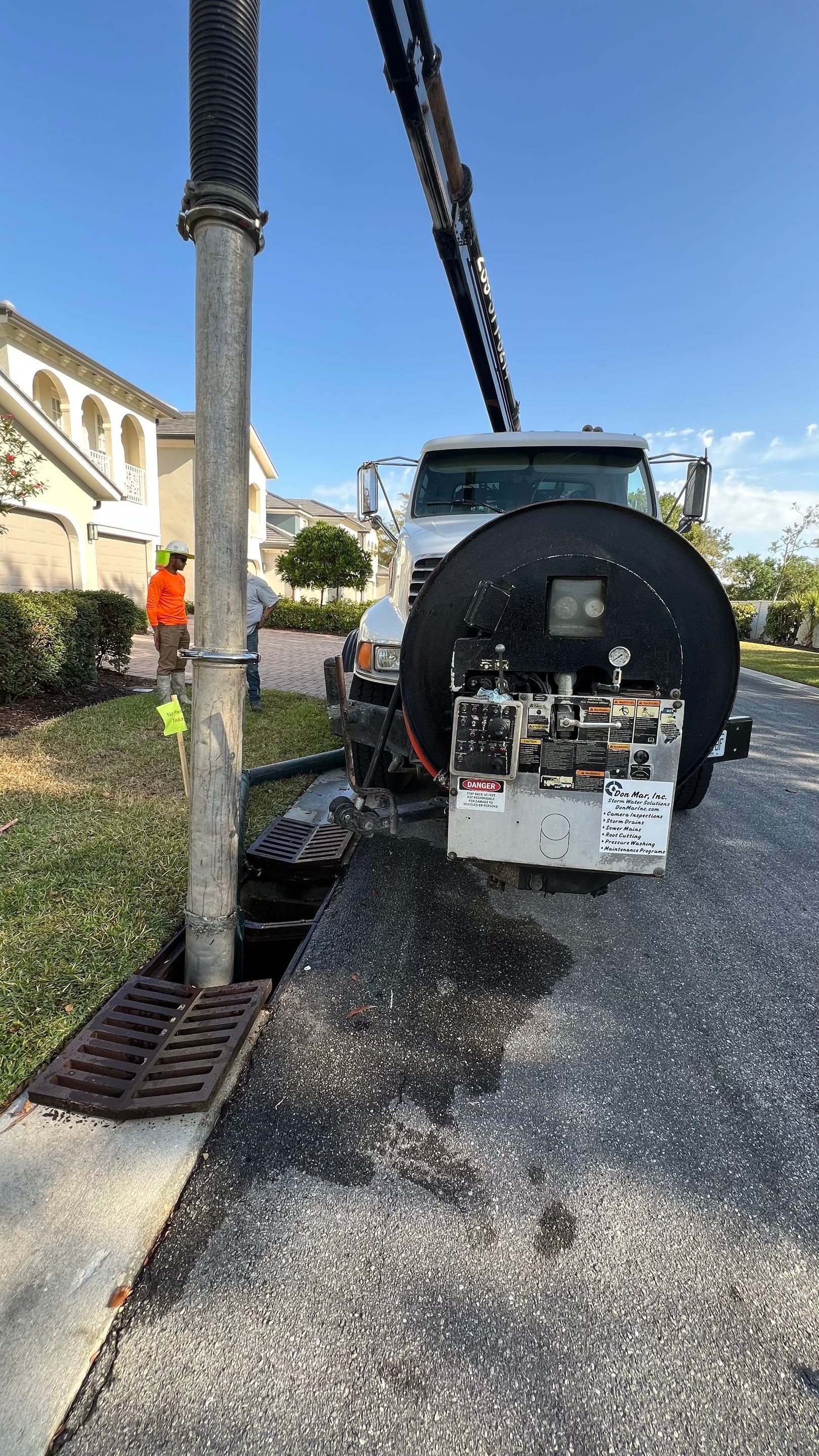 Estero Community Stormwater System Maintenance by APS Power & Water