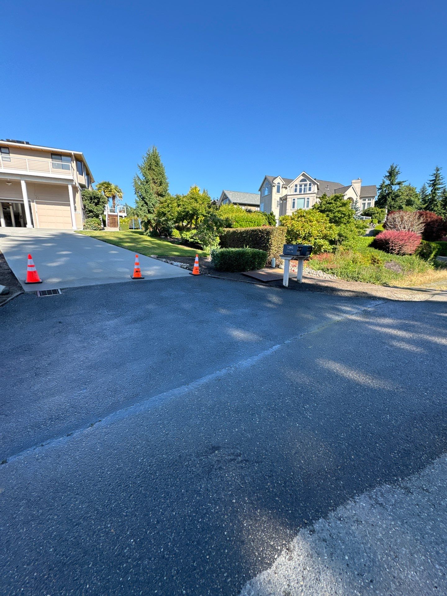 Concrete Driveway Repair | Edmonds  by Jireh Asphalt & Concrete Inc 