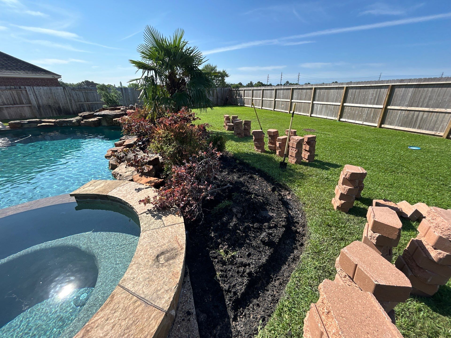 🌿 Larry Caudillo’s Poolside Landscape Revamp by Texas Urban Elements