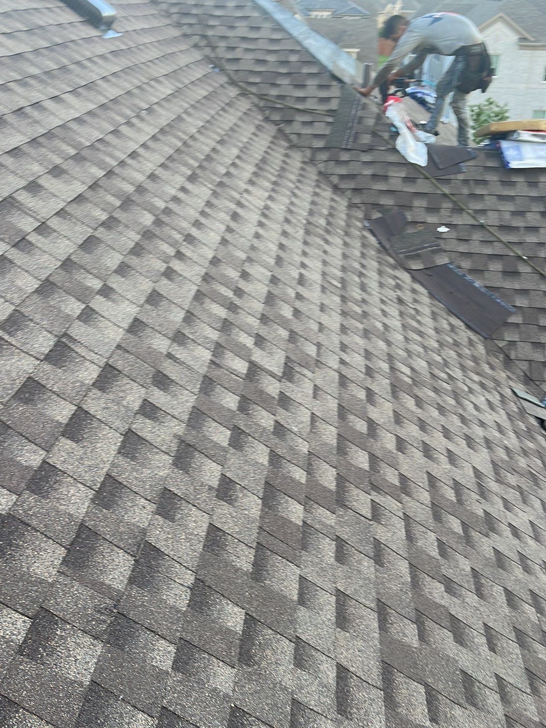 GAF HDZ - Weathered Wood by Elite Roofing LLC