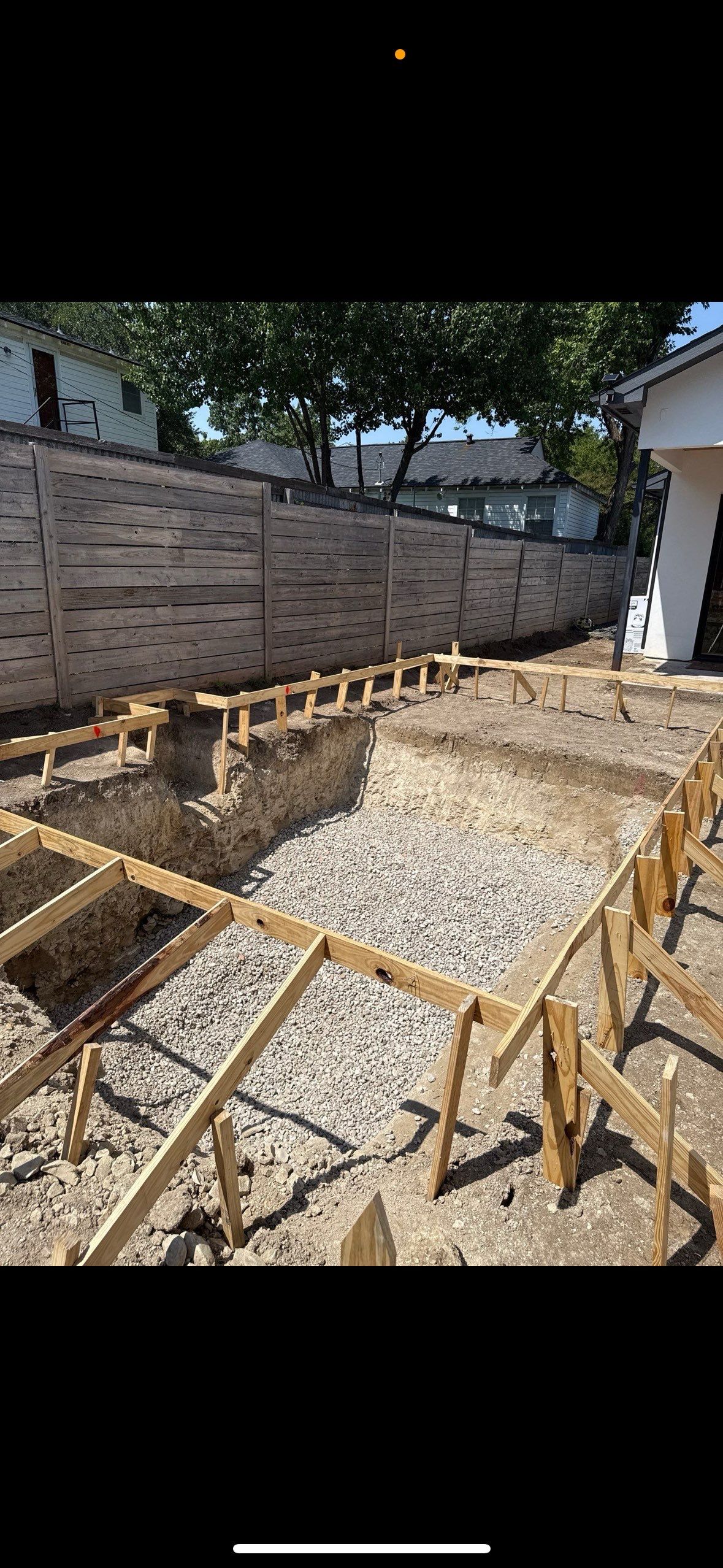 Modern Raised Spool by Pinnacle Pools and Spas - DFW