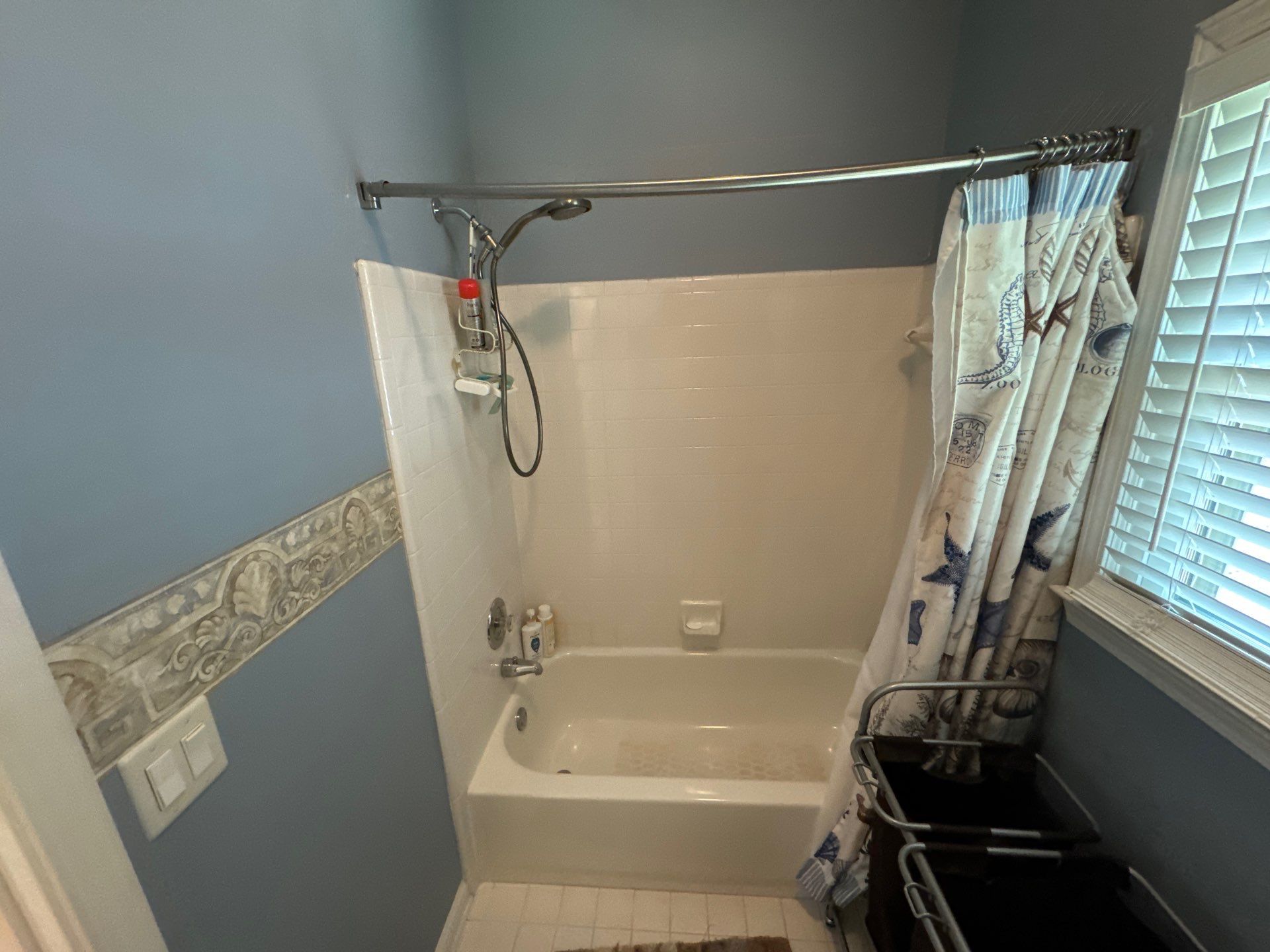 Hall bathroom renovation by Prudencio