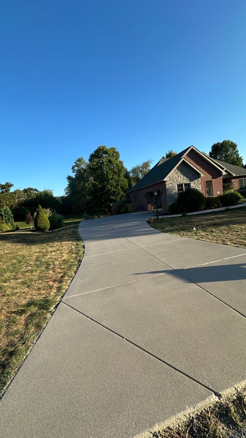 Driveway + Garage + Walkway Project in Meridian by Floors in a Day, Inc