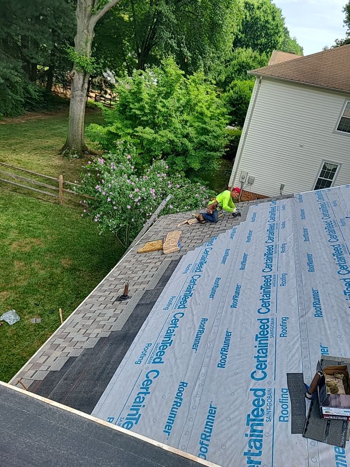 Burke: CertainTeed Landmark Pro Architectural Shingles in Max Def Weathered Wood by RM Banning, Inc.