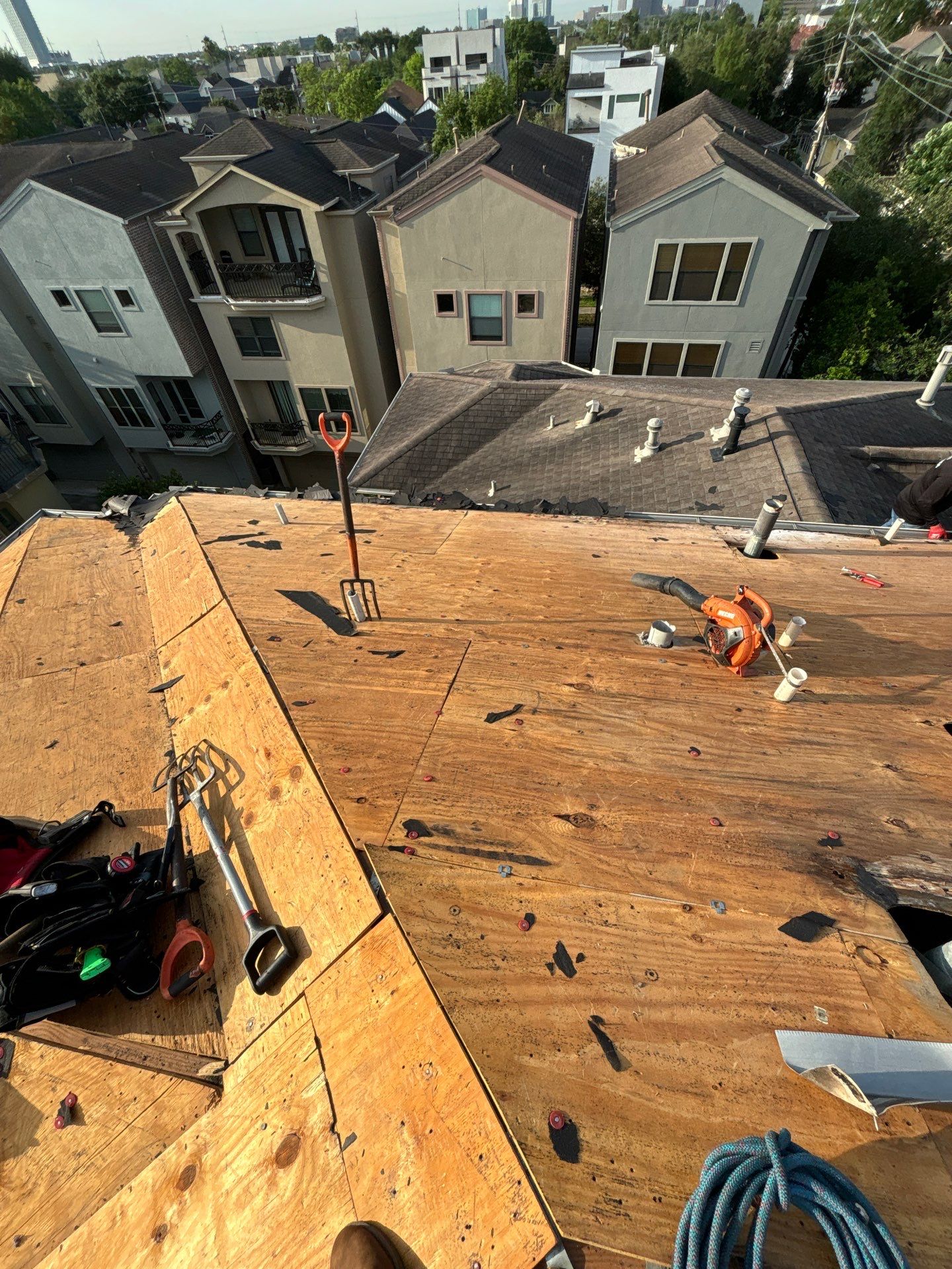 Roof Replacement Houston by Roof Repair Company