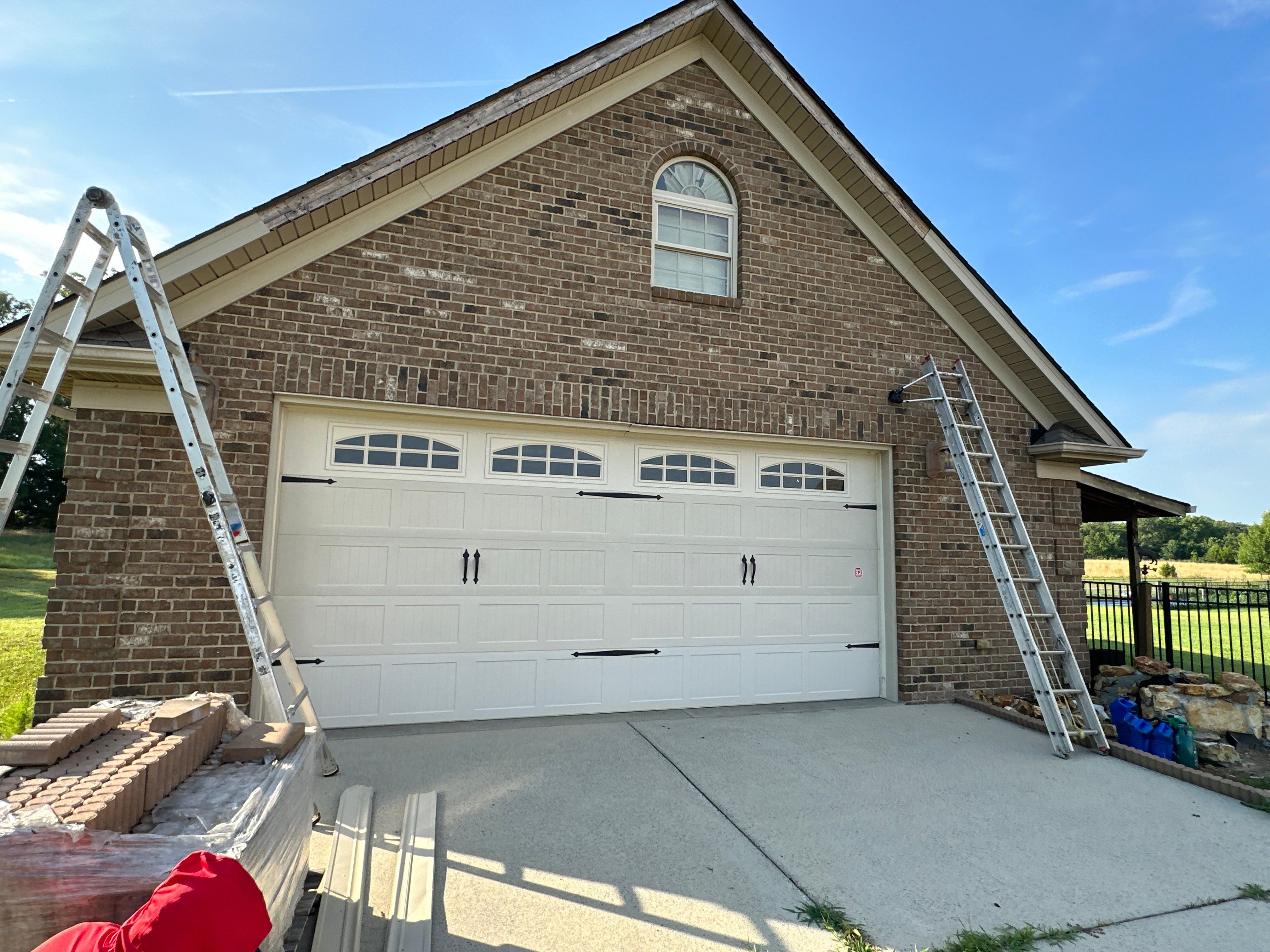 Replacing Wind Damaged Fascia Wrap by New Roof