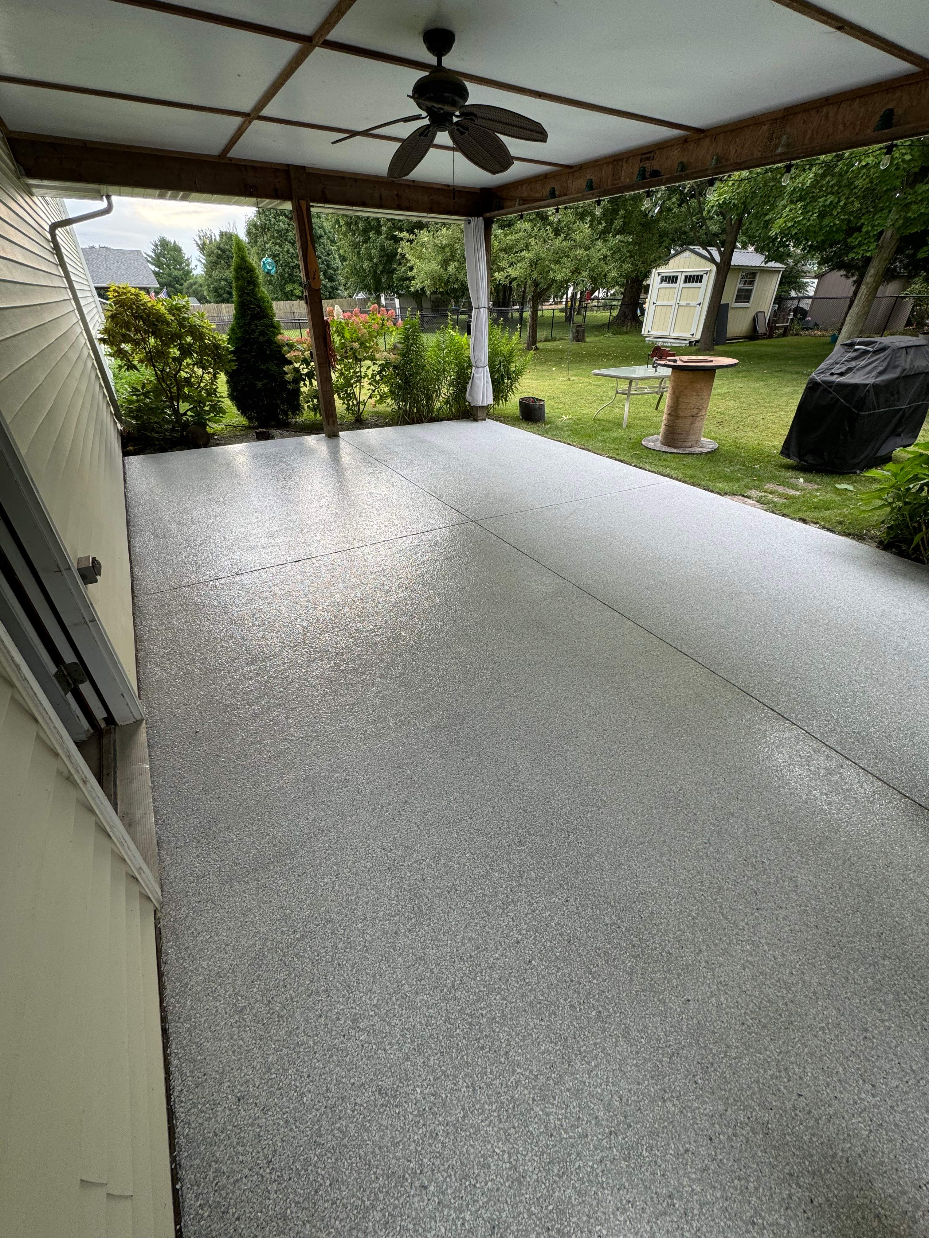 Ash Patio Eureka by Loud Bros