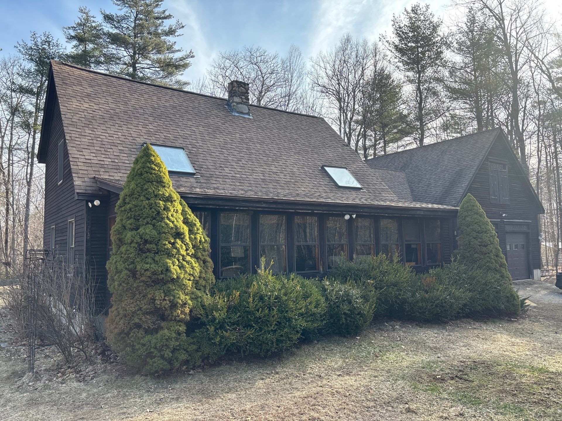 Owens Corning Asphalt Roof Replacement in Deerfield, NH by Tall pine roofing