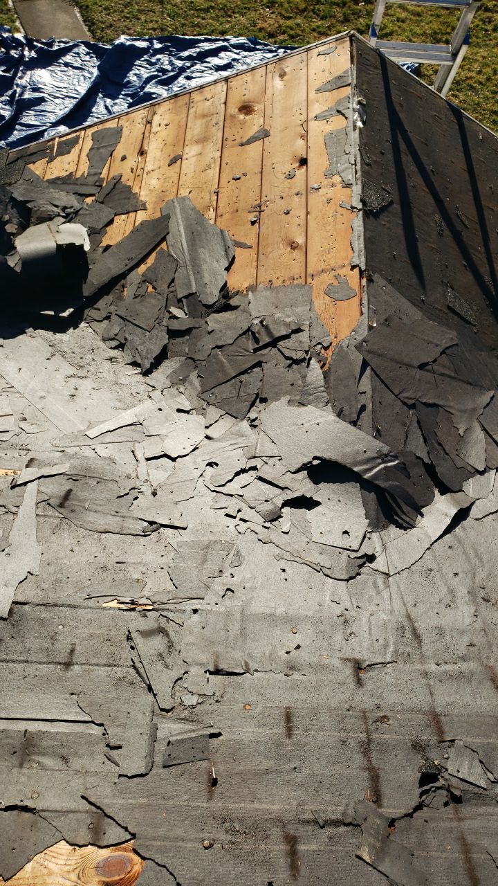 Annandale: CertainTeed Landmark Pro Designer Shingles in Max Def Charcoal Black by RM Banning, Inc.