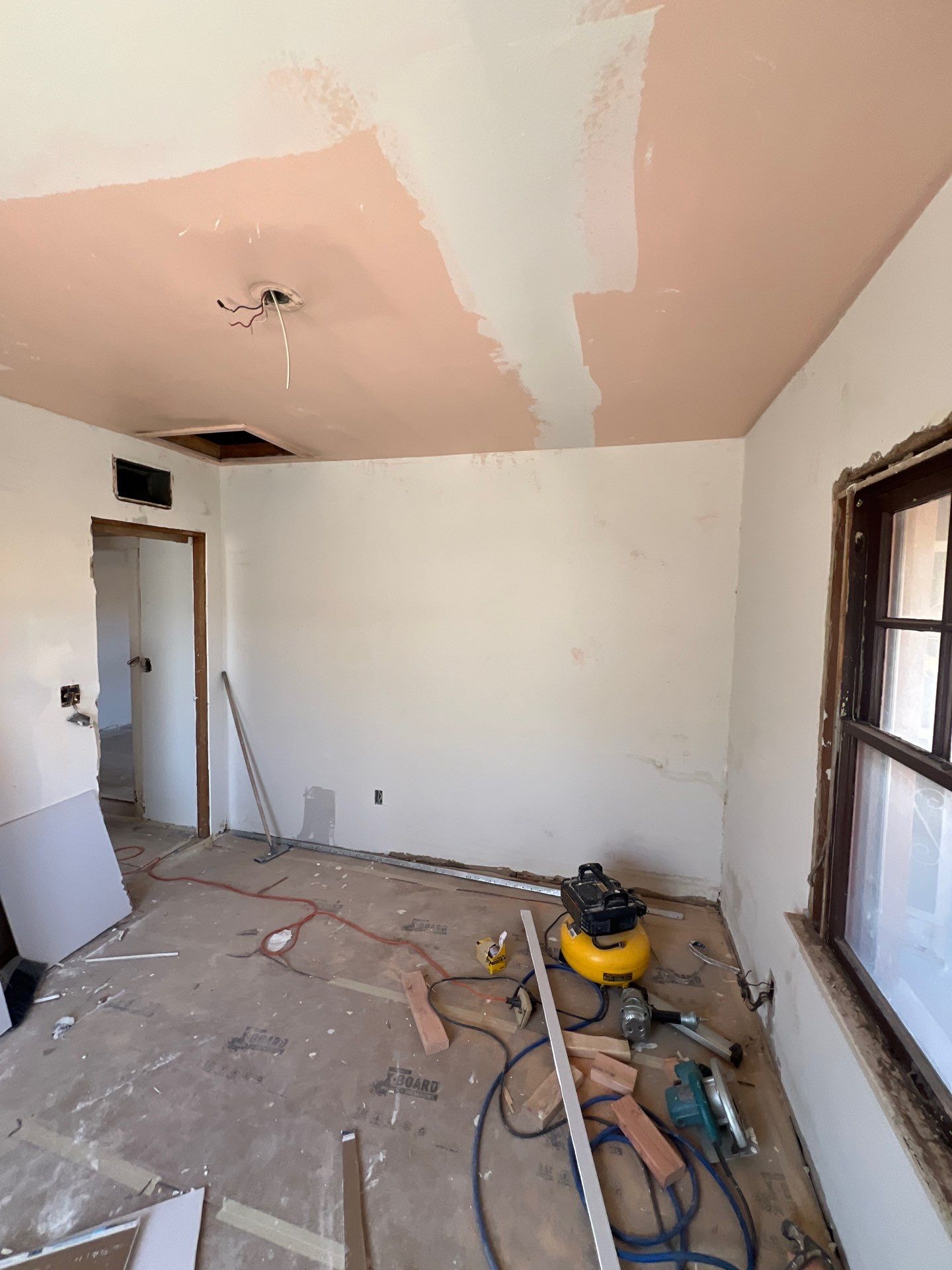 From Drab to Fab: A Spectacular Home Renovation by Castro Brothers Solutions