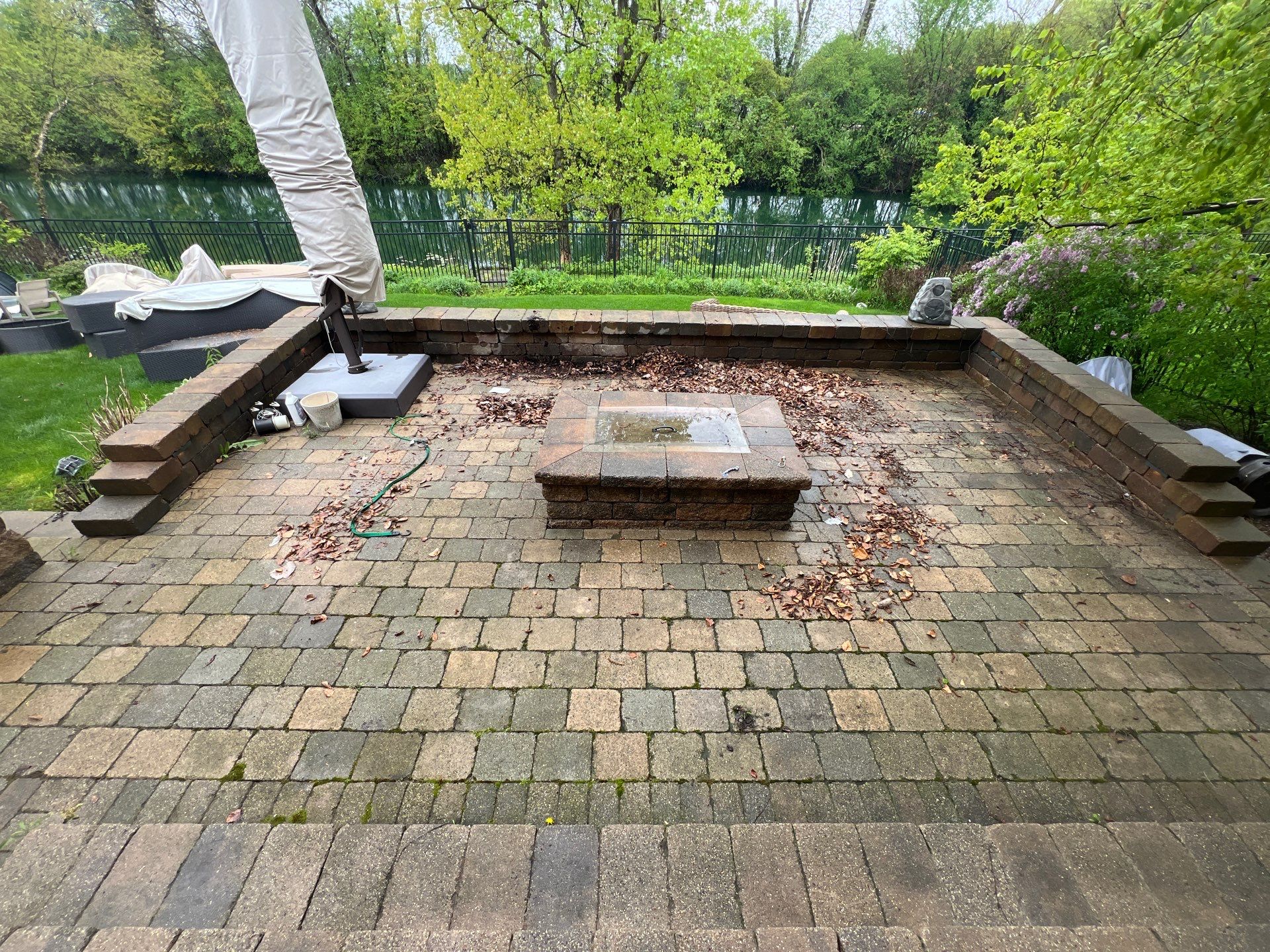 dryvit using Algaecide, soft wash soap by Northern Power Washing LLC.