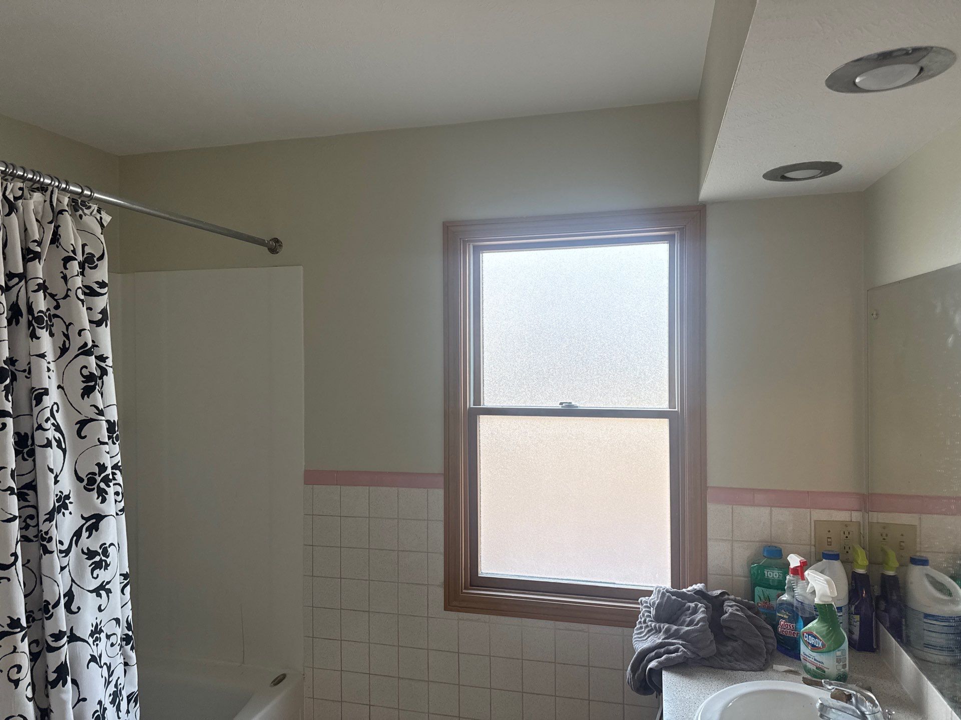 Full Interior Repaint to put the house up for sale by Midwest Paint LLC
