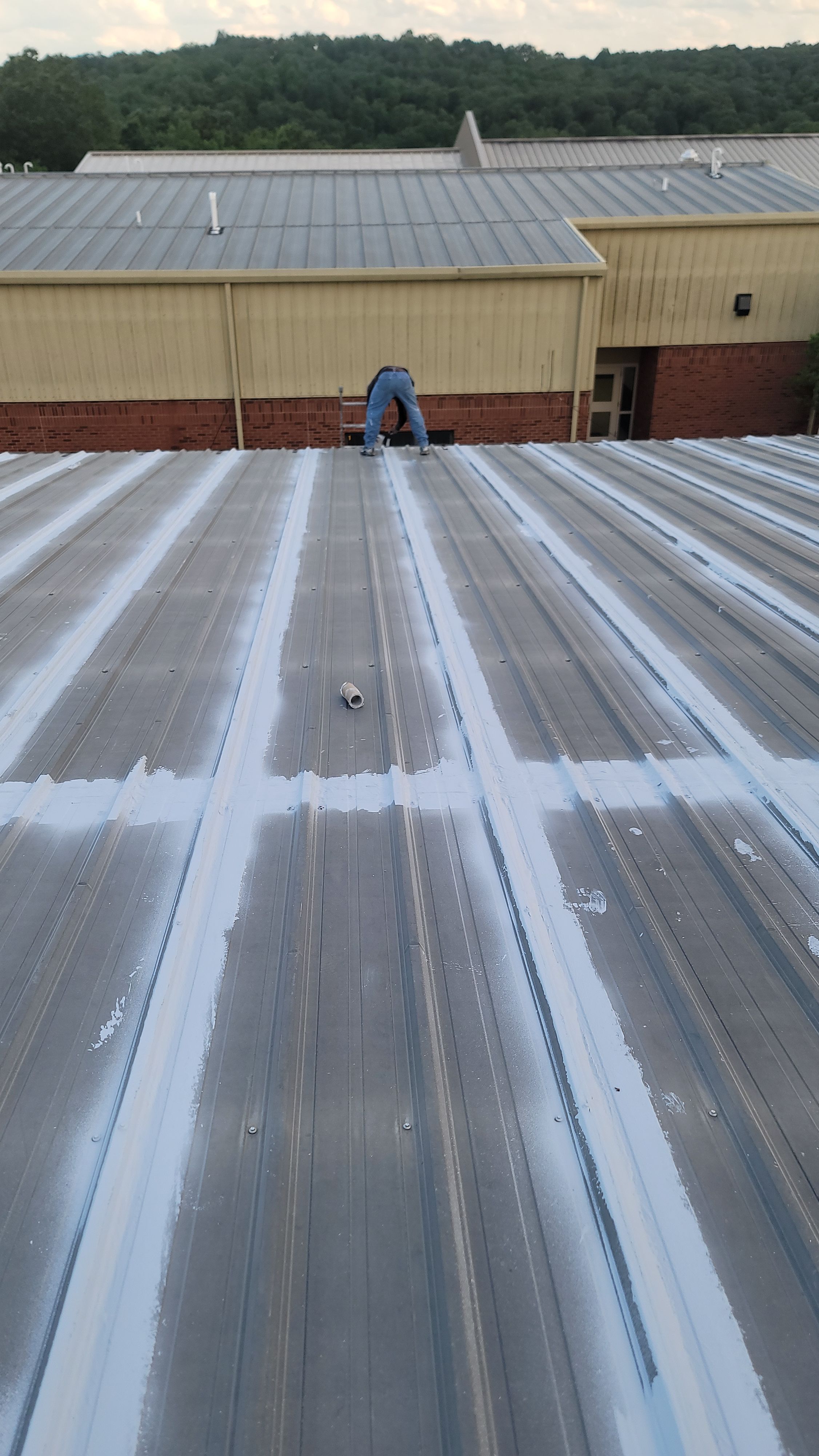 Mammoth Springs Gymnasium by Hostetler Roofing