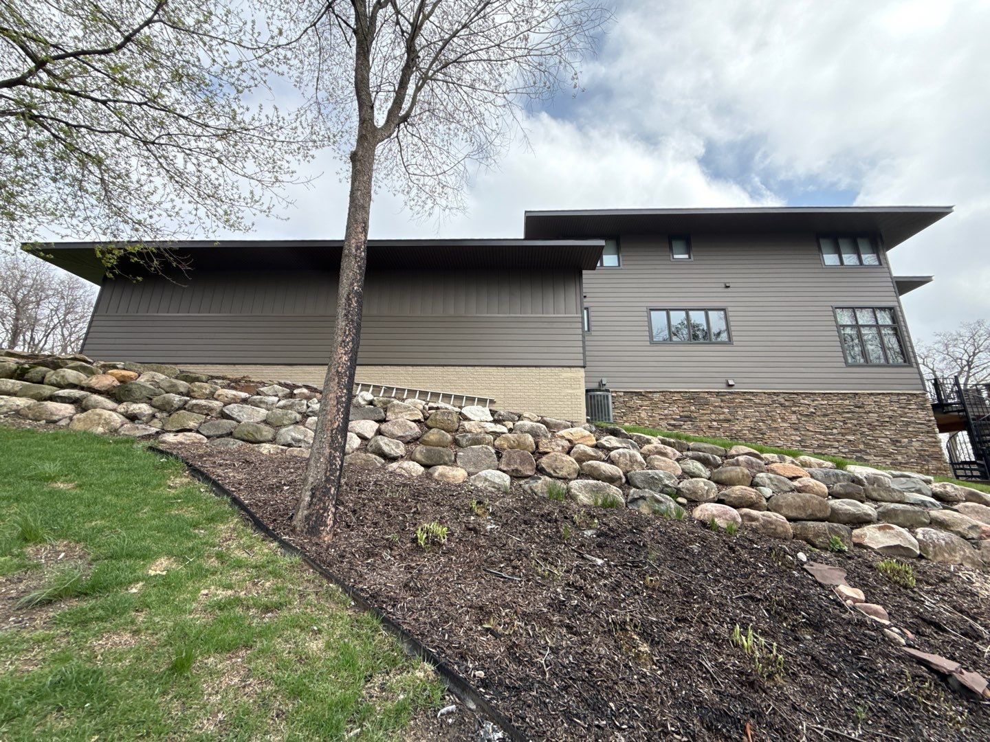 Siding Replacement using Ascend by 180 Contractors