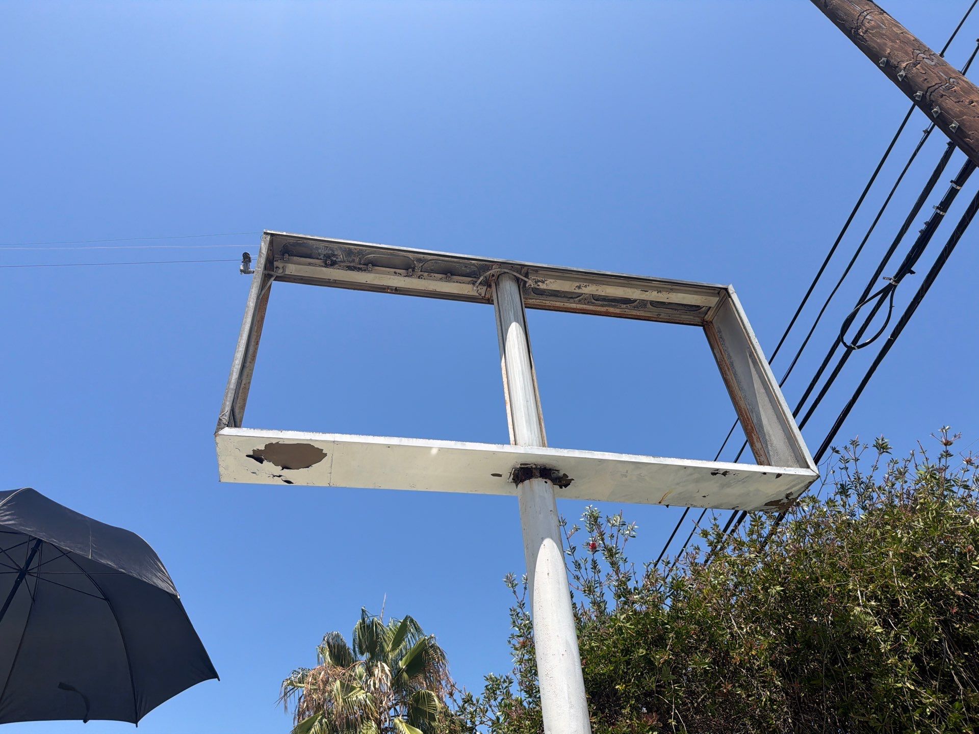 Project in Los Angeles by Golden State Signs
