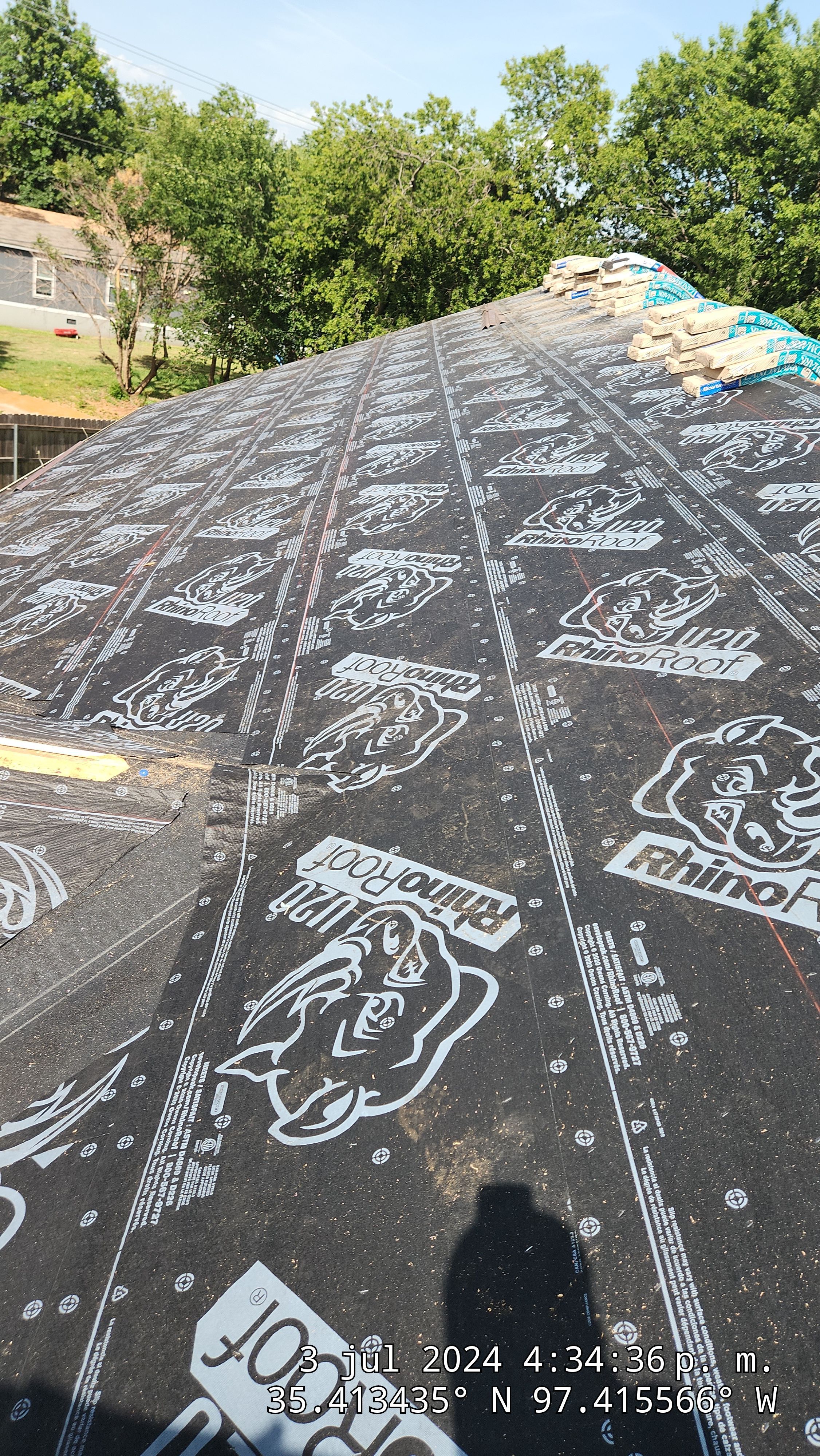 Roof Installation using Certainteed Landmark by Castillo Roofing