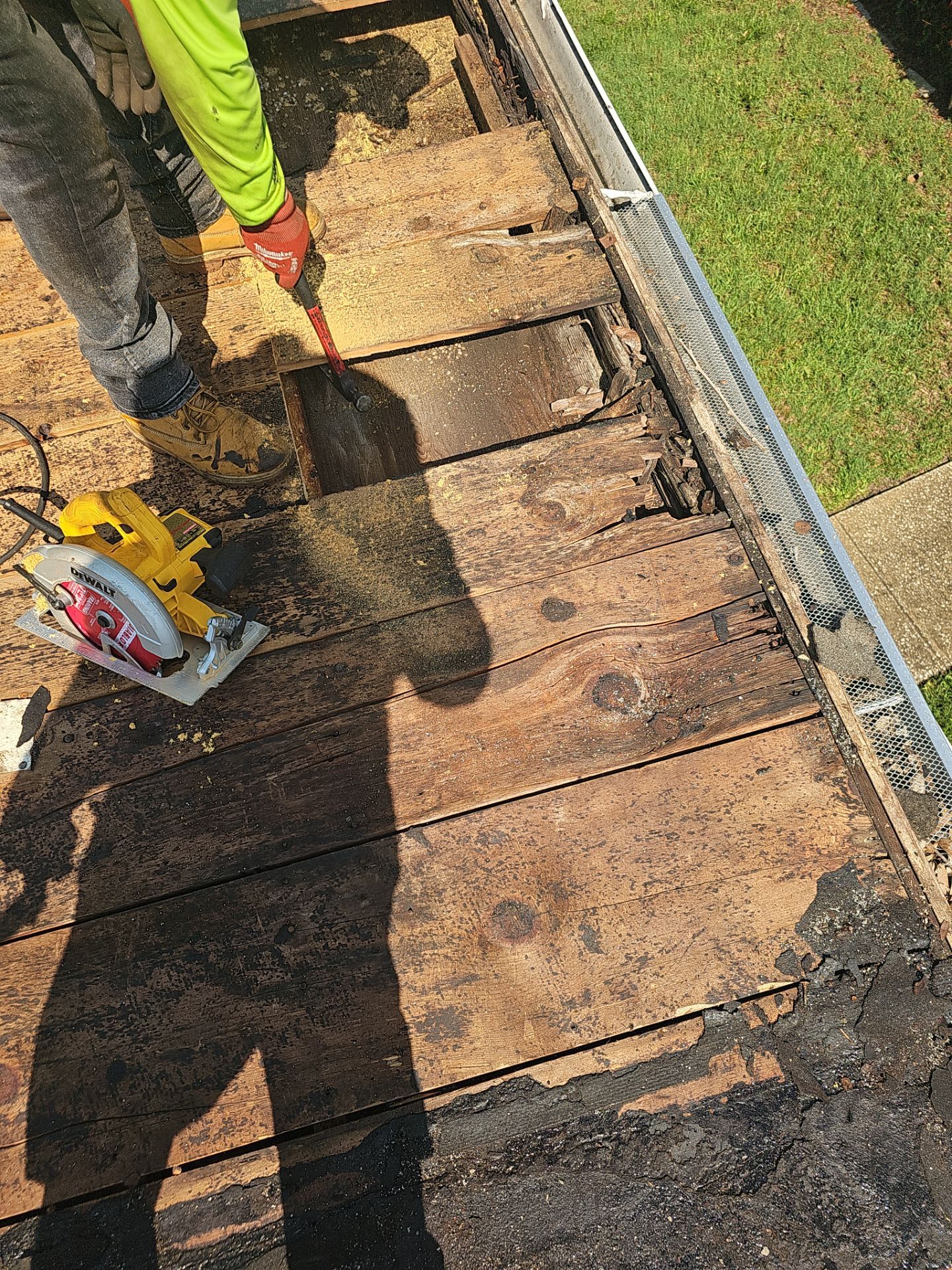 Project in St. Petersburg 33711 by Mitchell Roofing Company LLC 