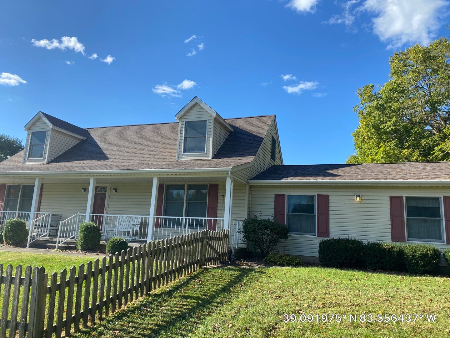 Residential Roofing Installation using Duration Series Shingles - Teak by RoofX 
