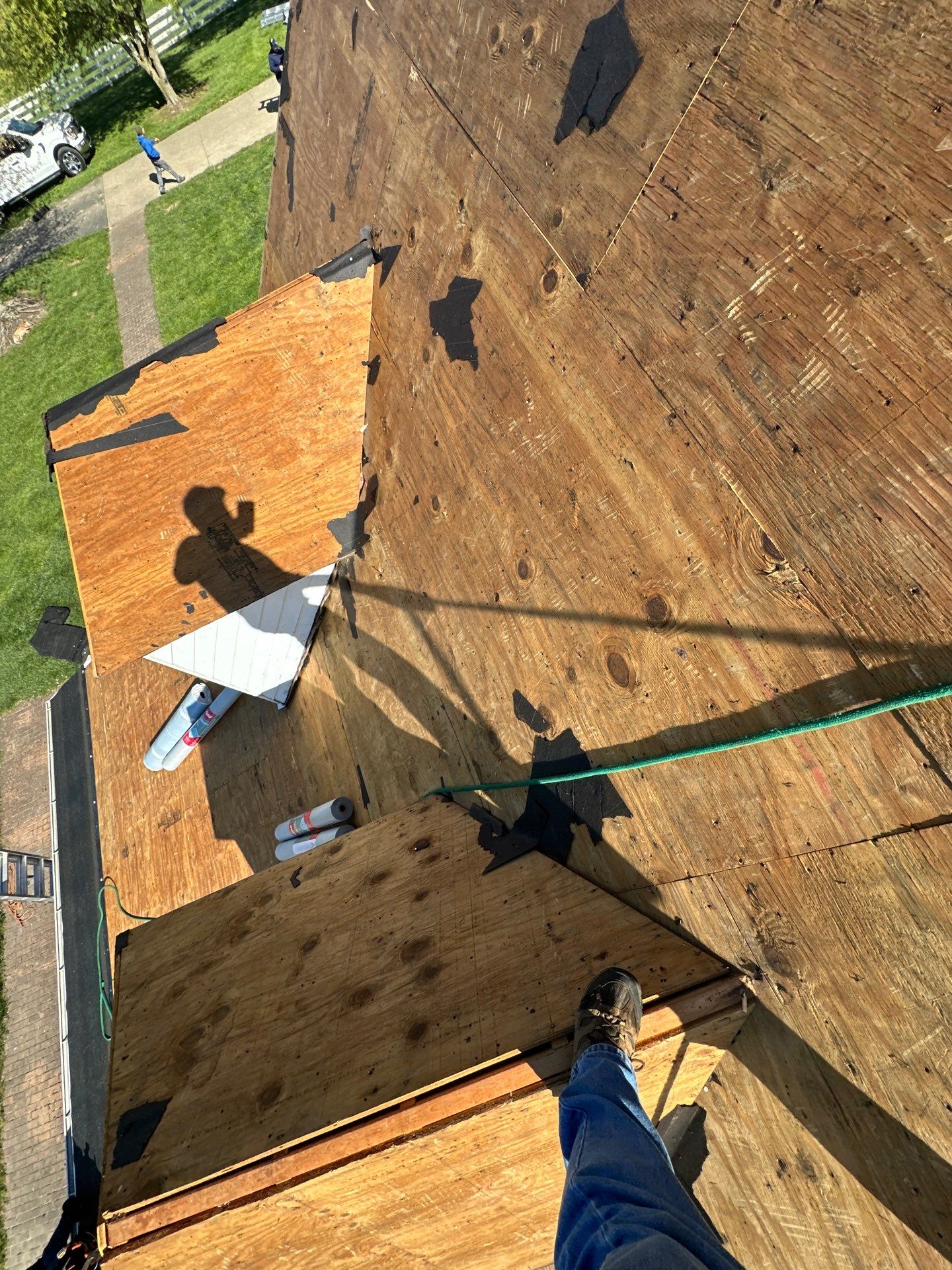Residential Roofing Installation using Timberline HDZ Shingles - Barkwood by RoofX 
