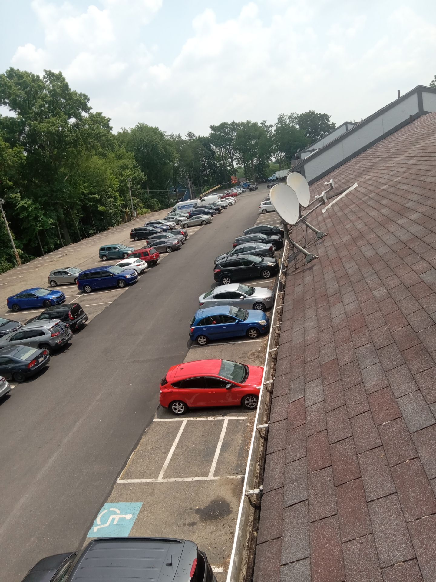 Commercial gutter cleaning Canton, OH after photo with clean gutters
