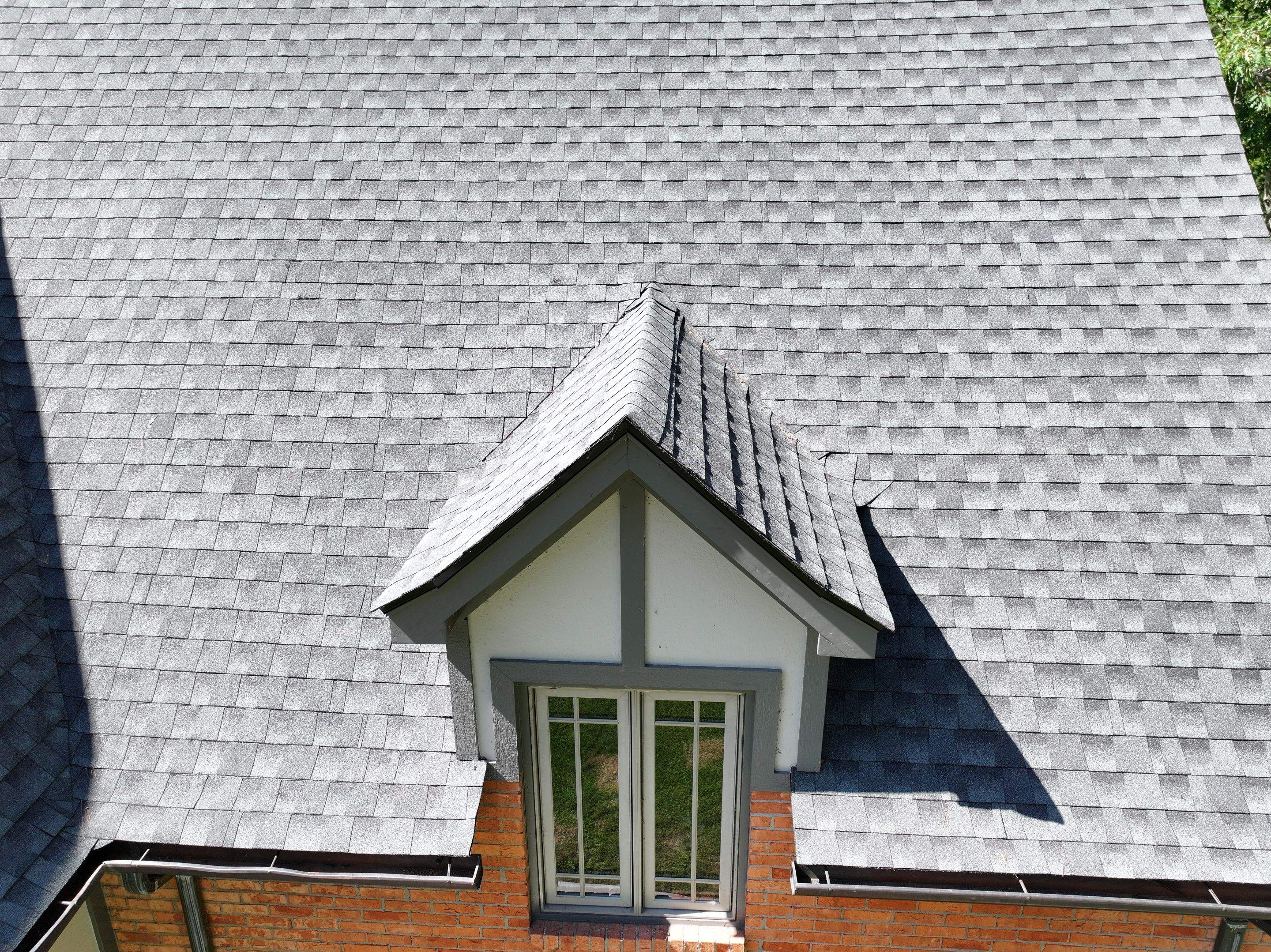 Cameron Residence by Omnia Roofing