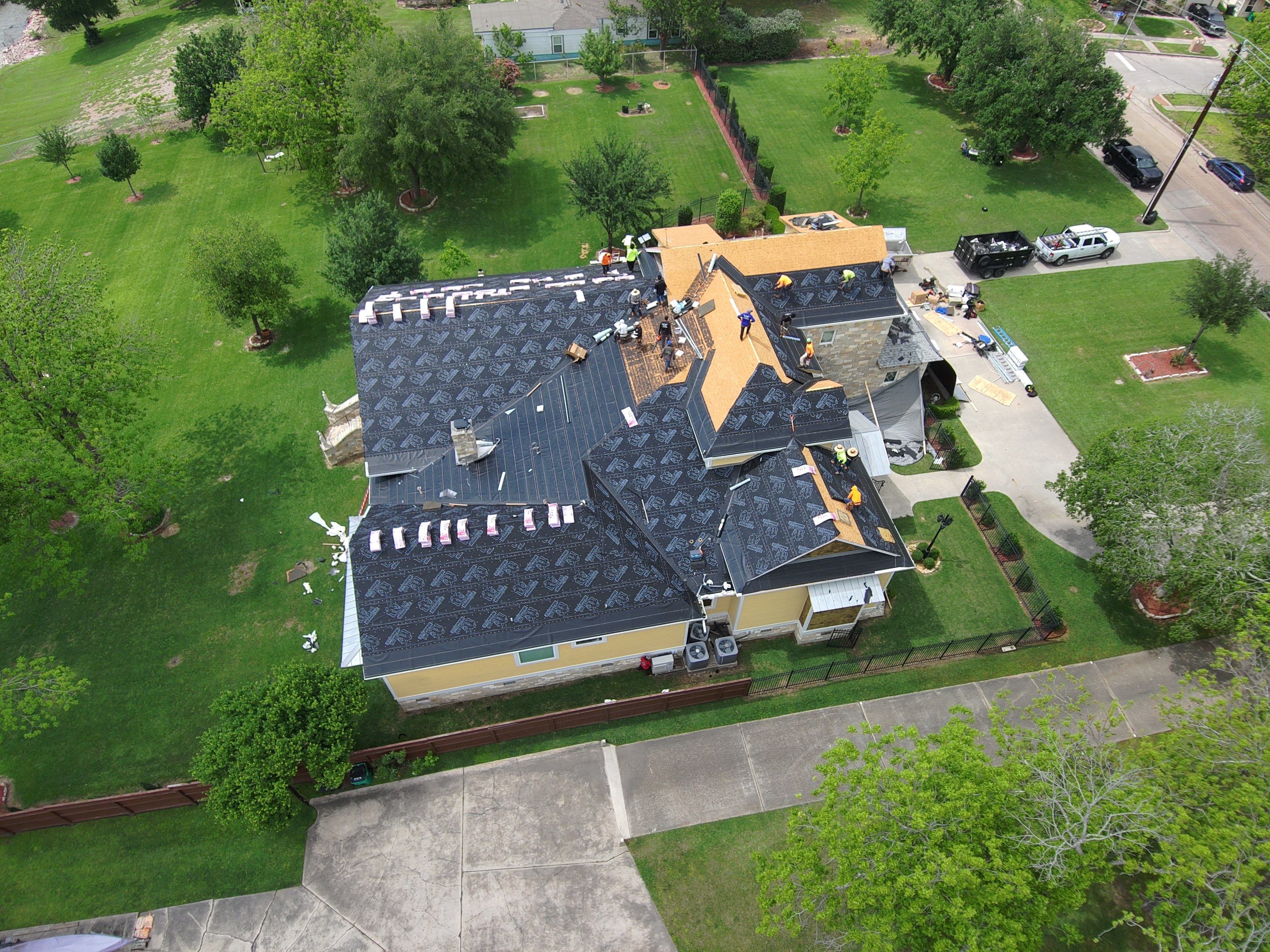 Residential Roofing Installation using Owen's Corning Duration (Lifetime) Shingles by Roof Repair Company
