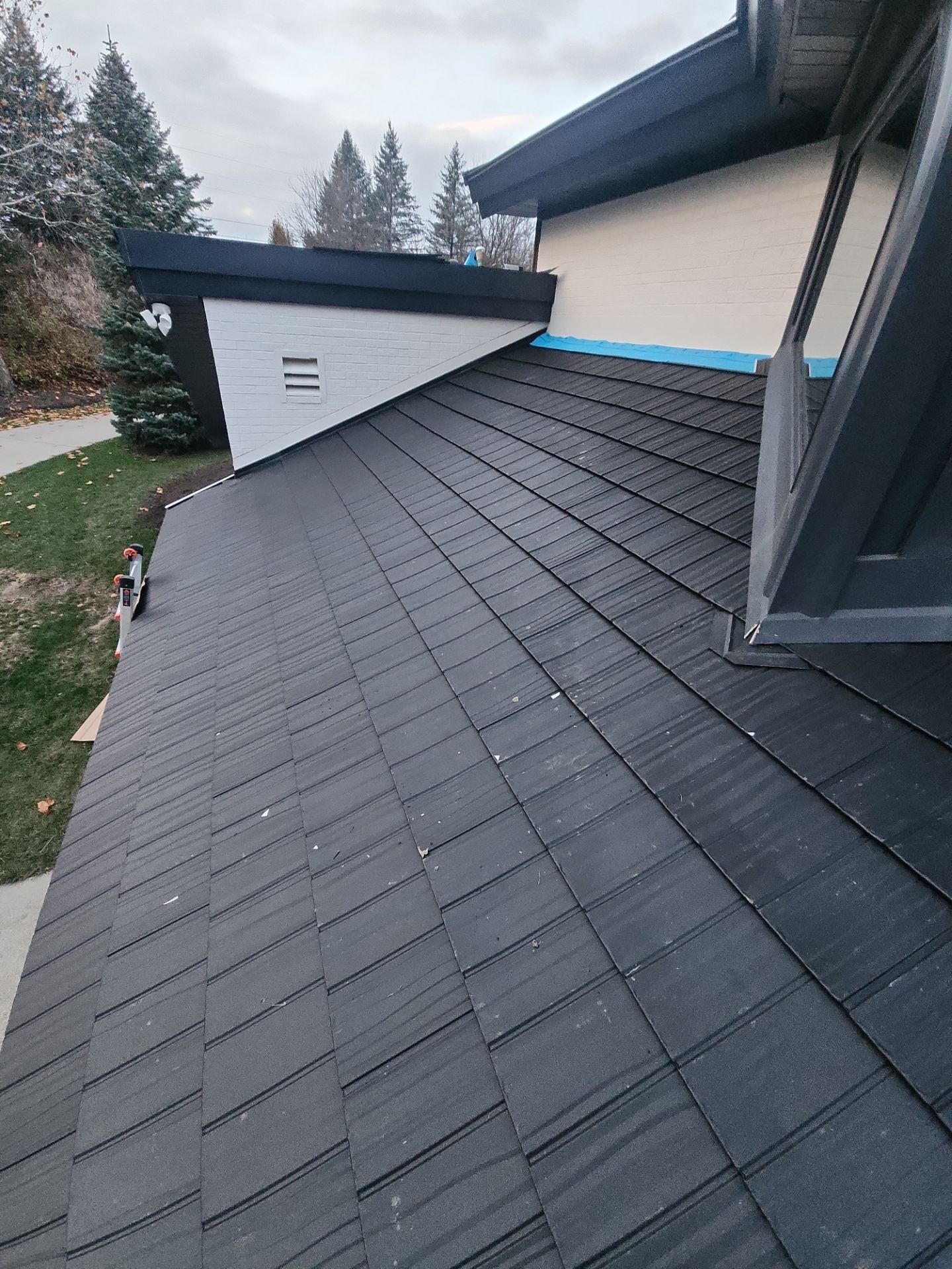 Black Frost Metal Shake Roof & Modern Exterior Renovation – Fort Wayne, IN by 4Ever Metal Roofing